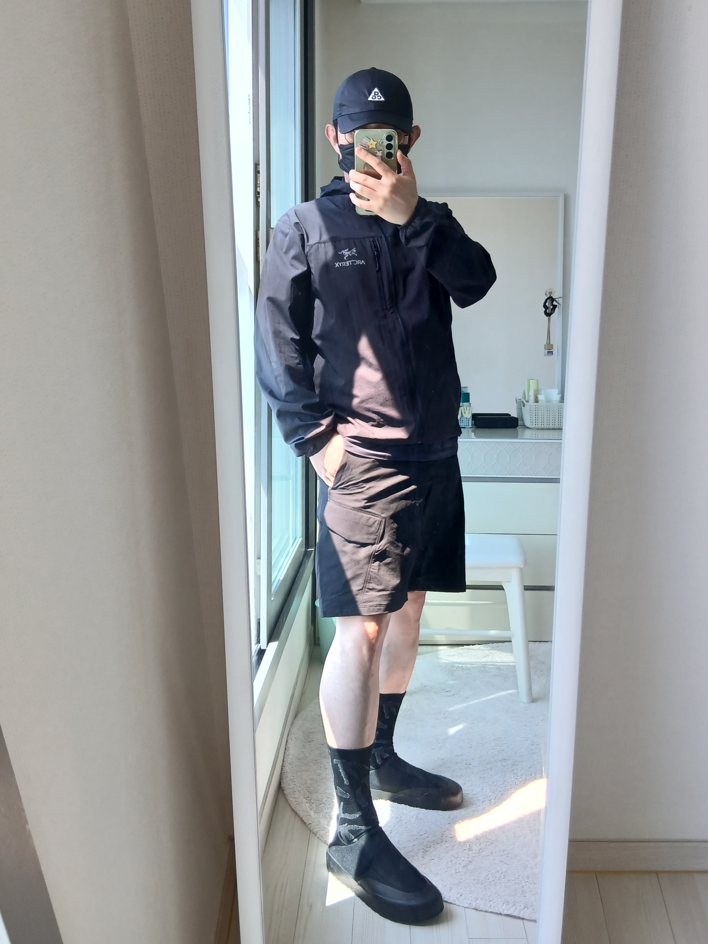 Arc'teryx Kragg Black, Nike ACG Trail Cap Black 착용 스타일 - 9