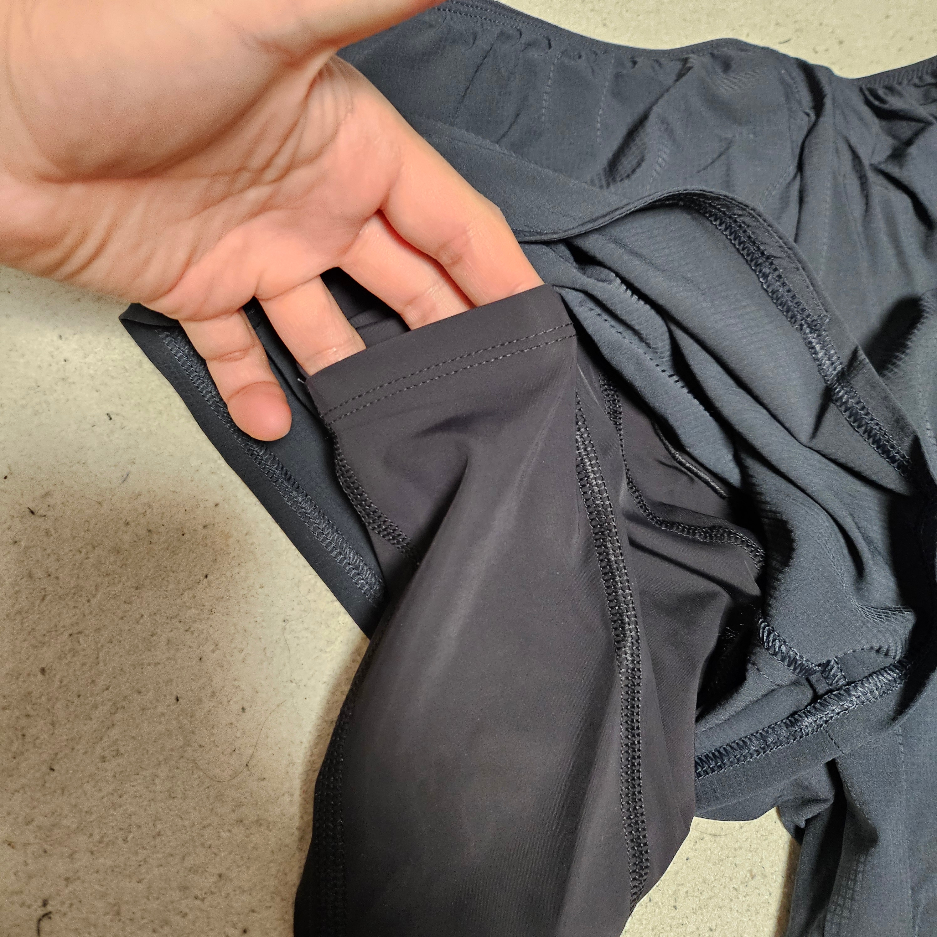 DECATHLON Kiprun Men's Running 2in1 Shorts Run 500 Smoke Black, Adidas Adizero EVO SL Core Black Cloud White 착용 스타일 - 6