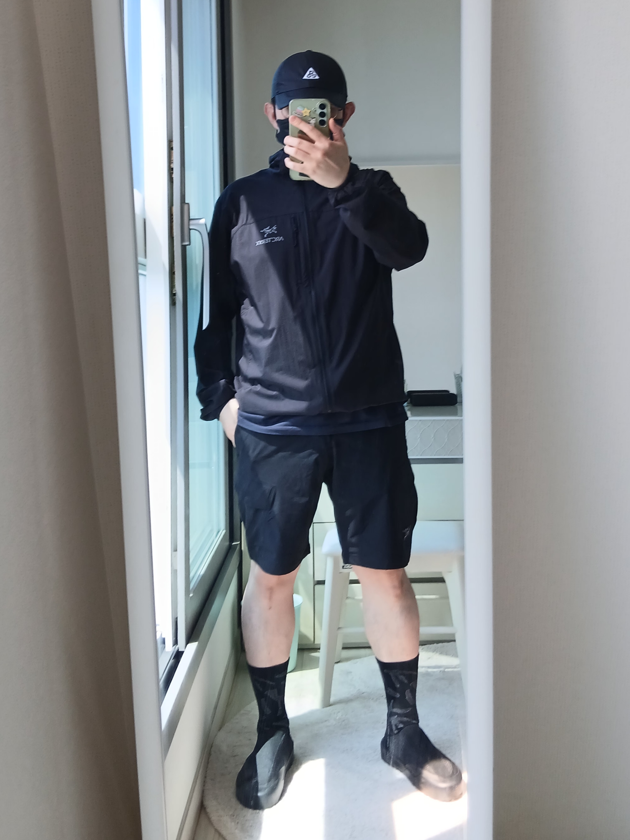 Arc'teryx Kragg Black, Nike ACG Trail Cap Black 착용 스타일 - 10