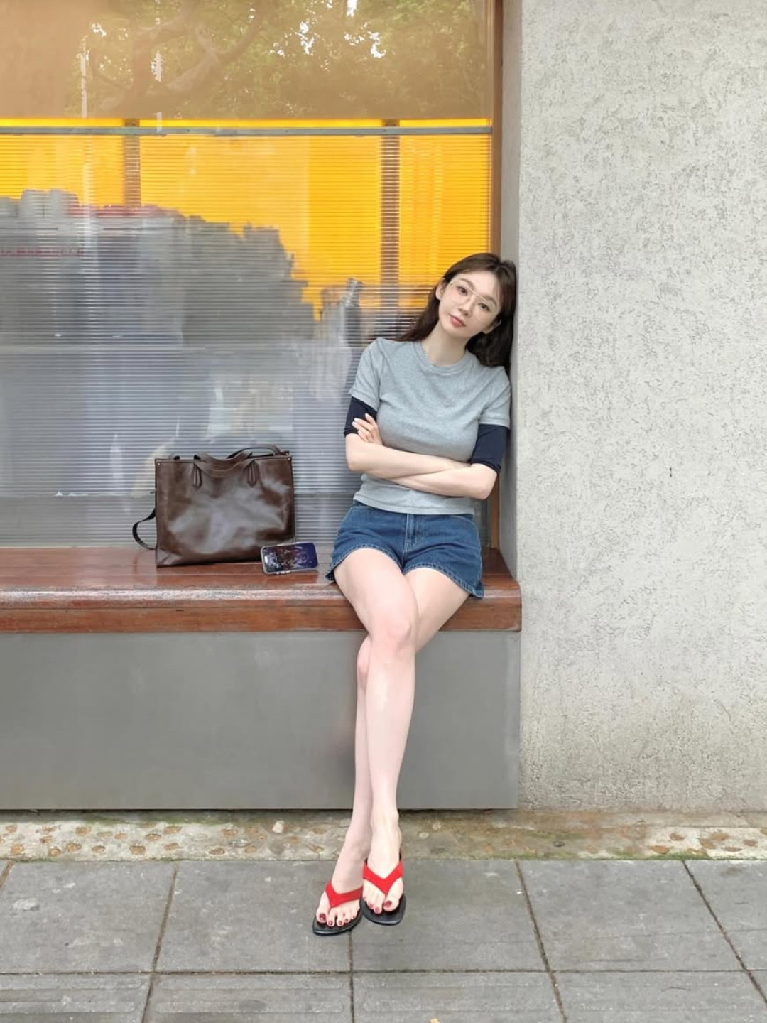 (W) Zara Leather Flat Sandal Red 착용 스타일 - 2