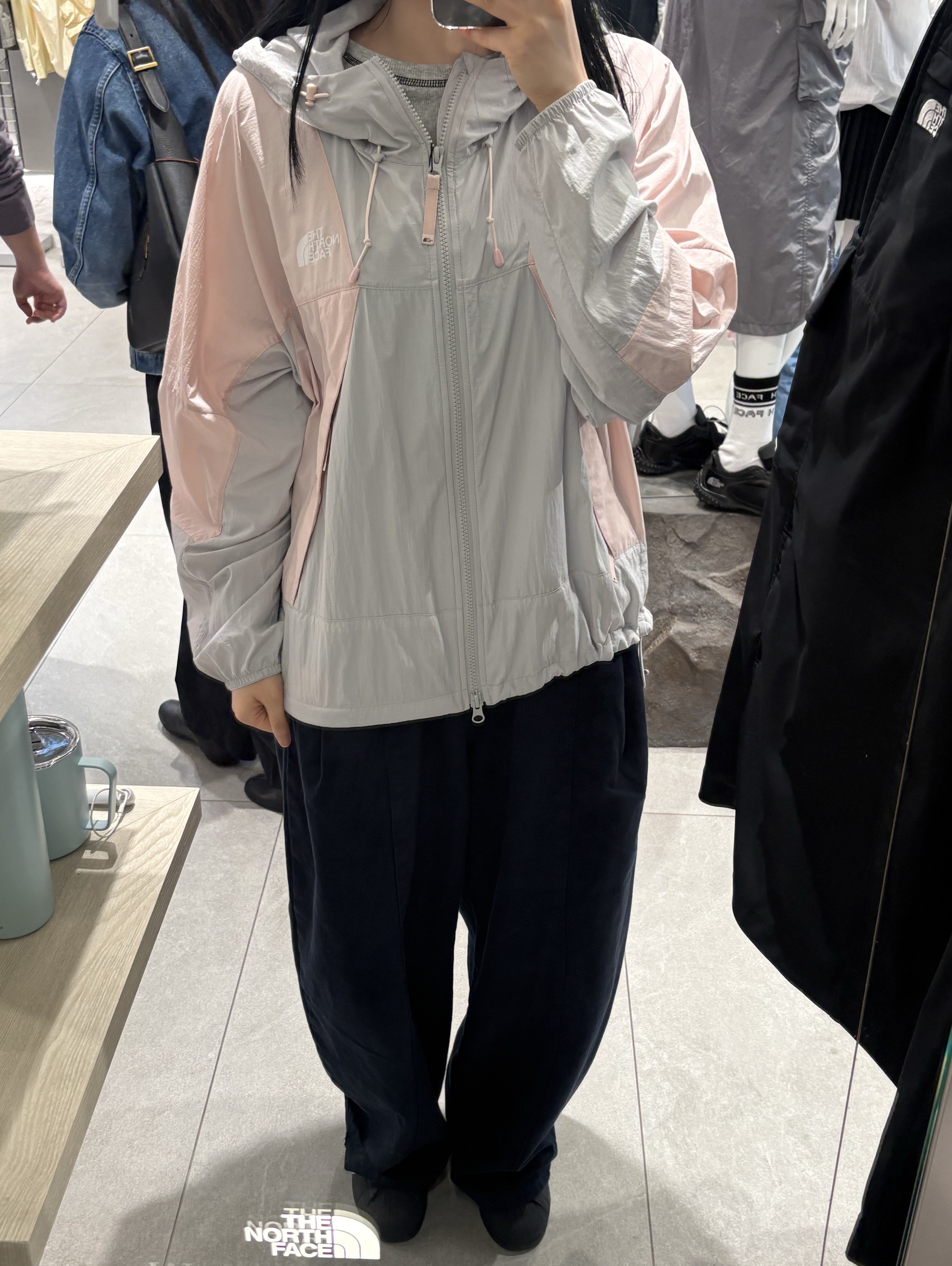 (W) The North Face 1994 Mountain Jacket Stone Gray- 26SS 착용 스타일