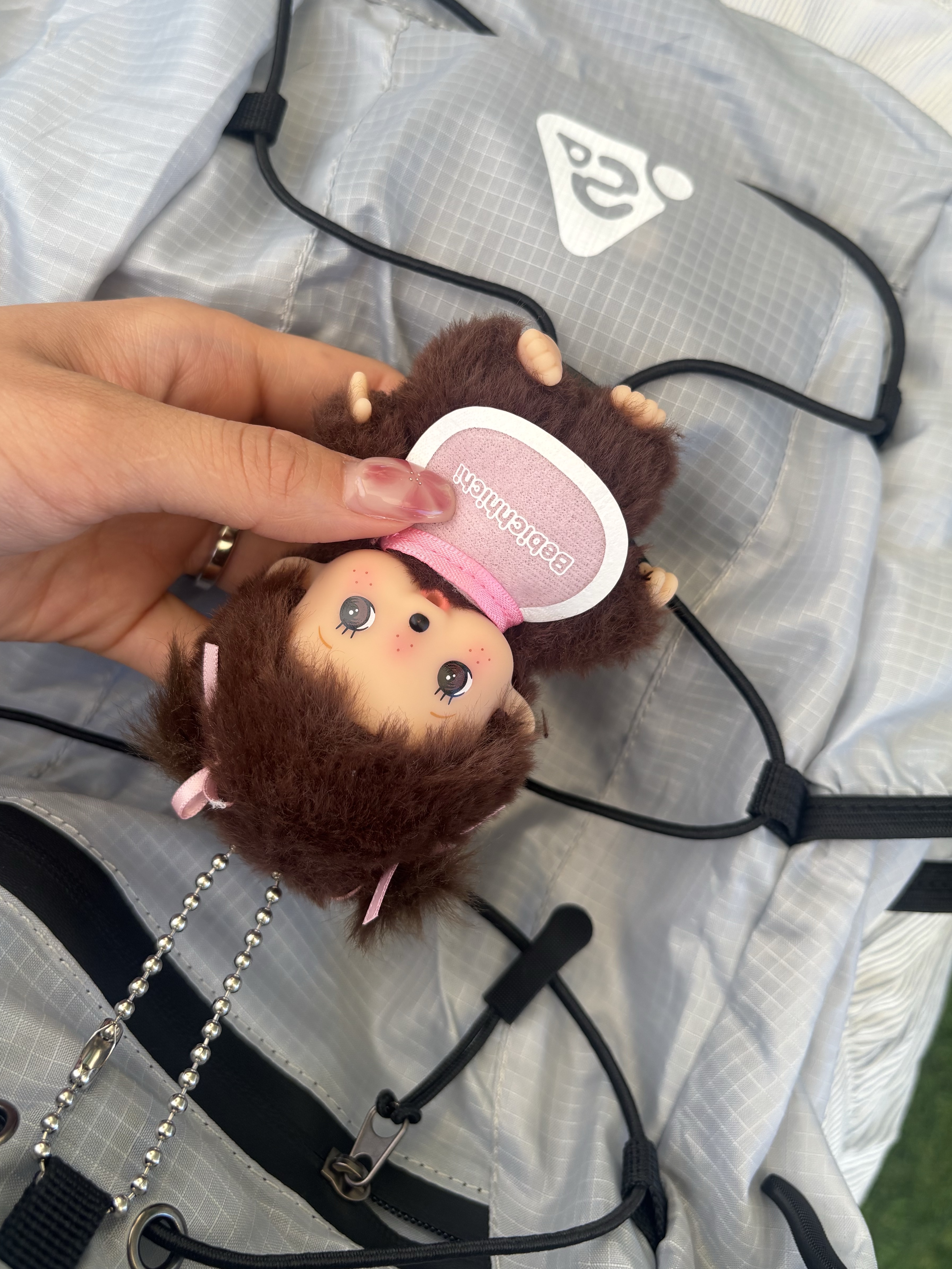 Monchhichi Bebichhichi Bighead Girl Key Chain Brown 착용 스타일