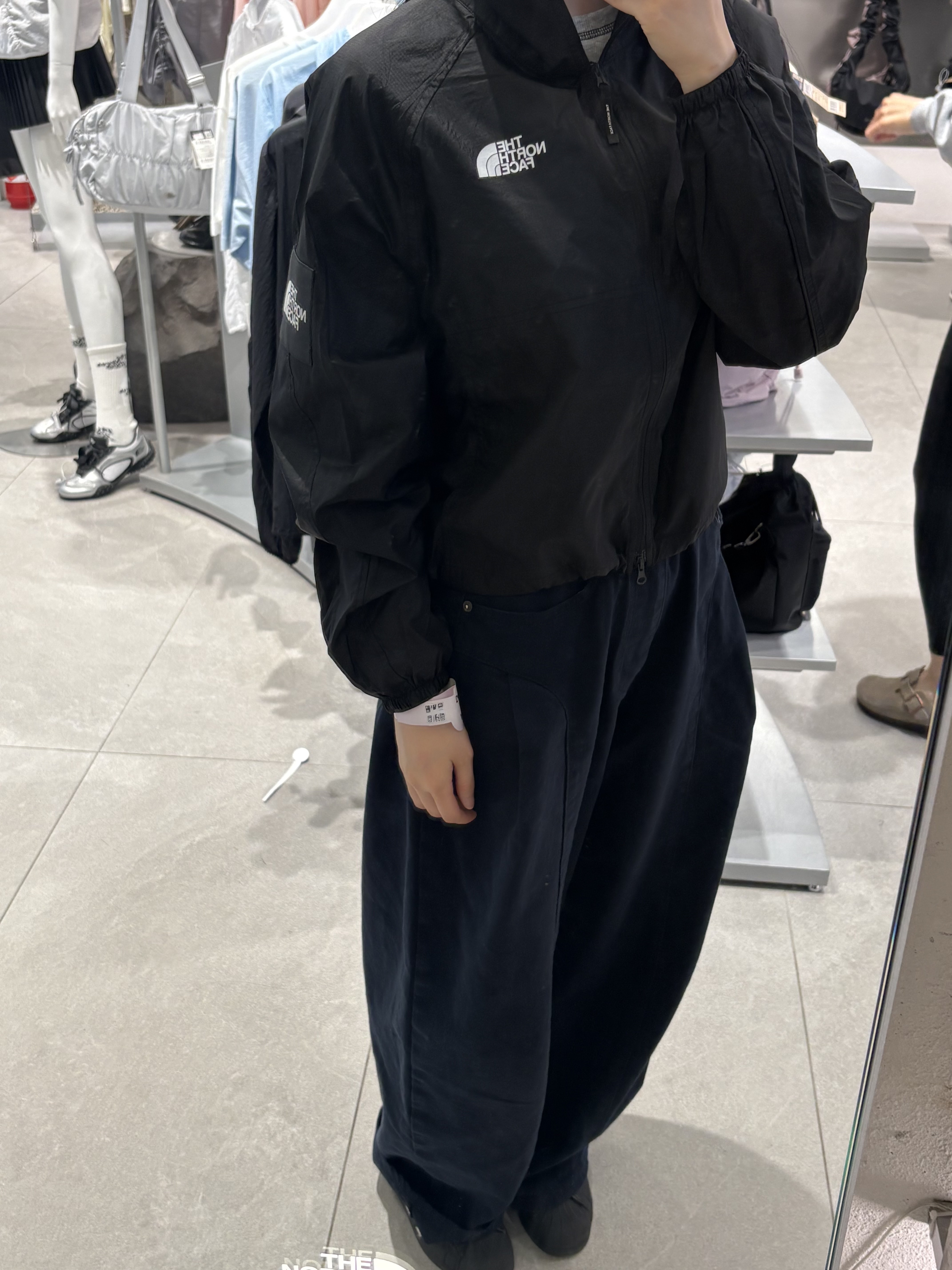 (W) The North Face White Label Olema LT Jacket Black - 26SS 착용 스타일 - 1