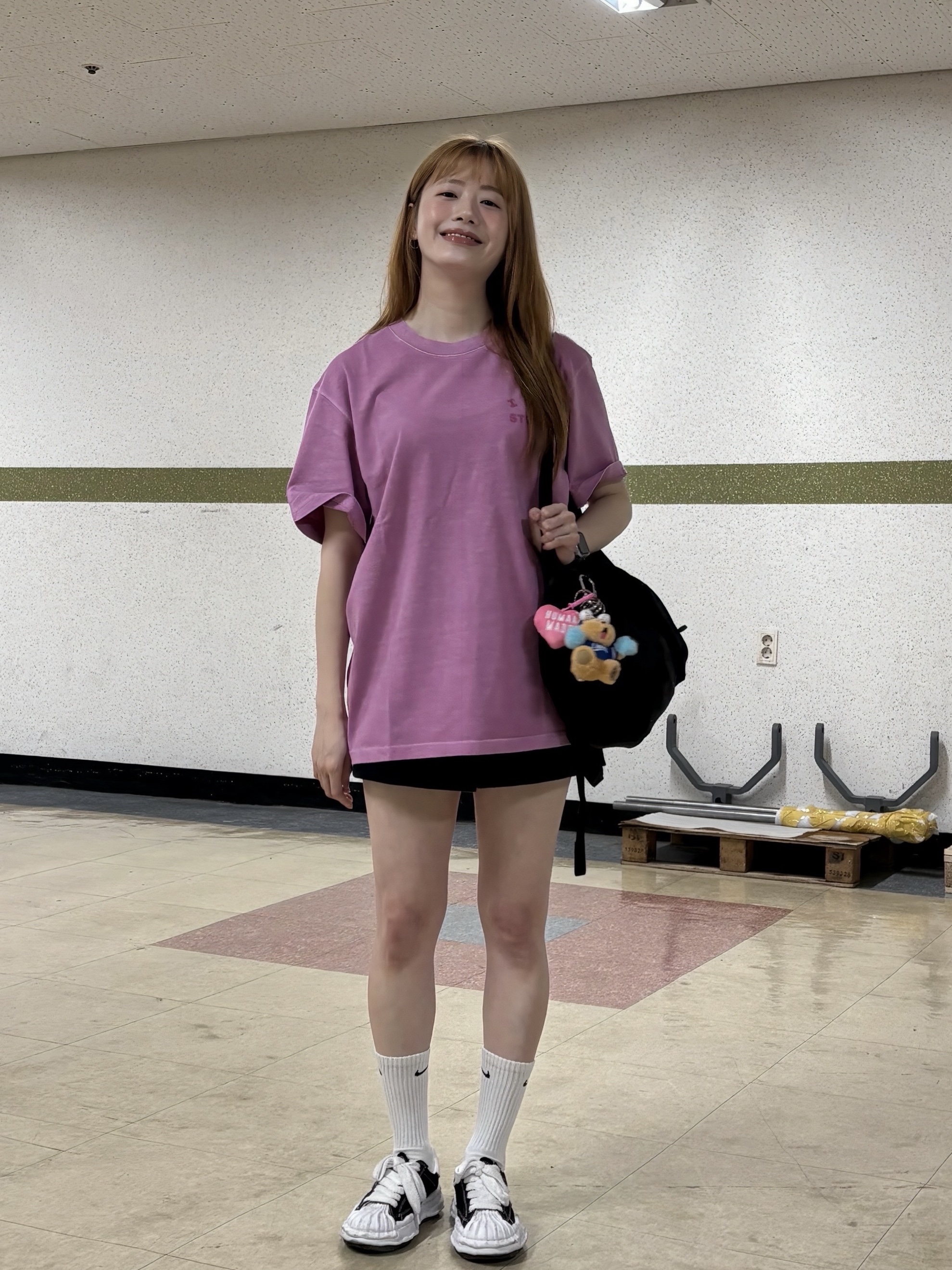 IAB Studio Pigment T-Shirt Magenta, Maison Mihara Yasuhiro Blakey OG Sole Canvas Low-top Sneakers Black White 착용 스타일 - 7