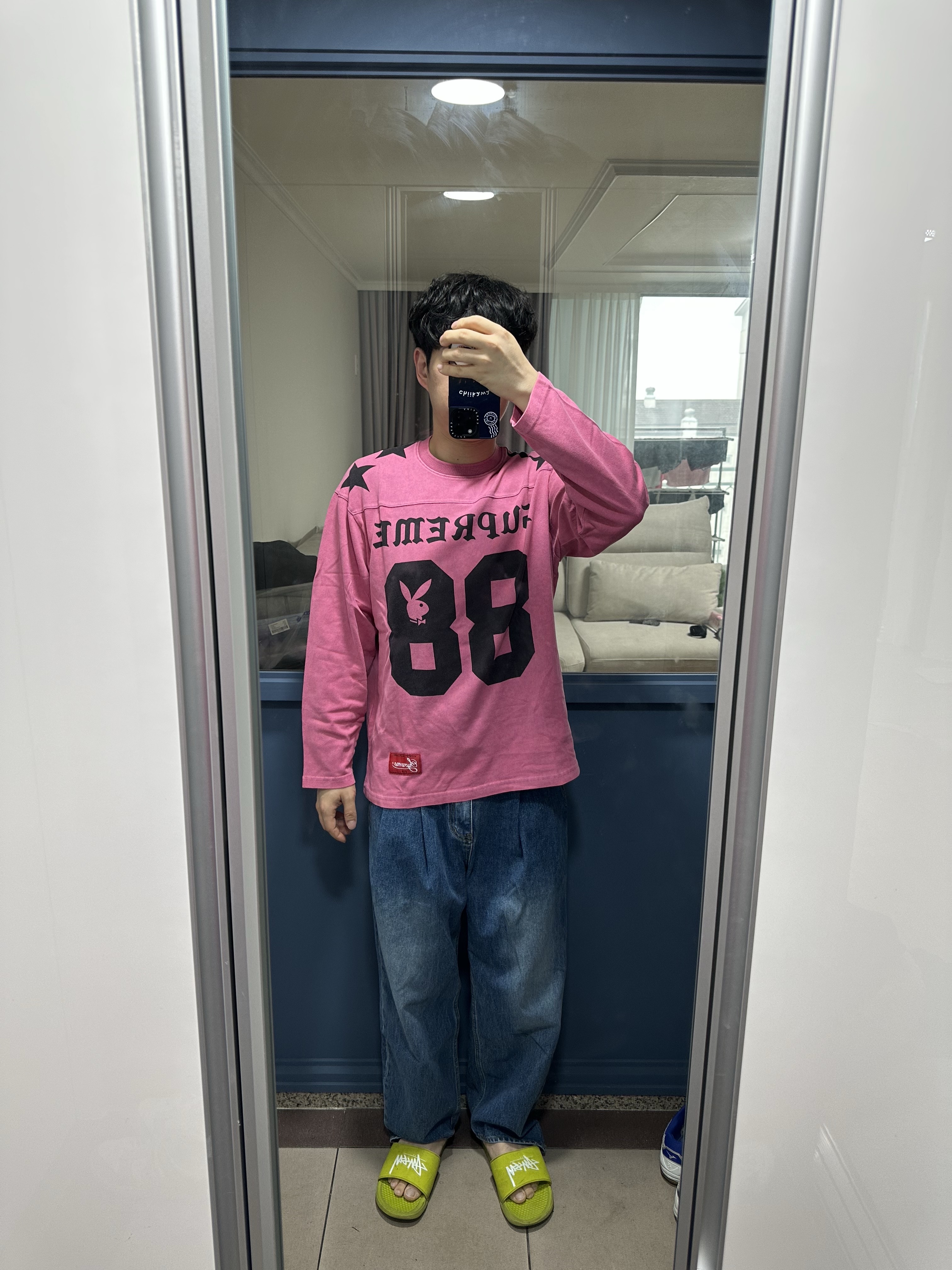Supreme x Playboy L/S Football Top Pink - 26SS 착용 스타일
