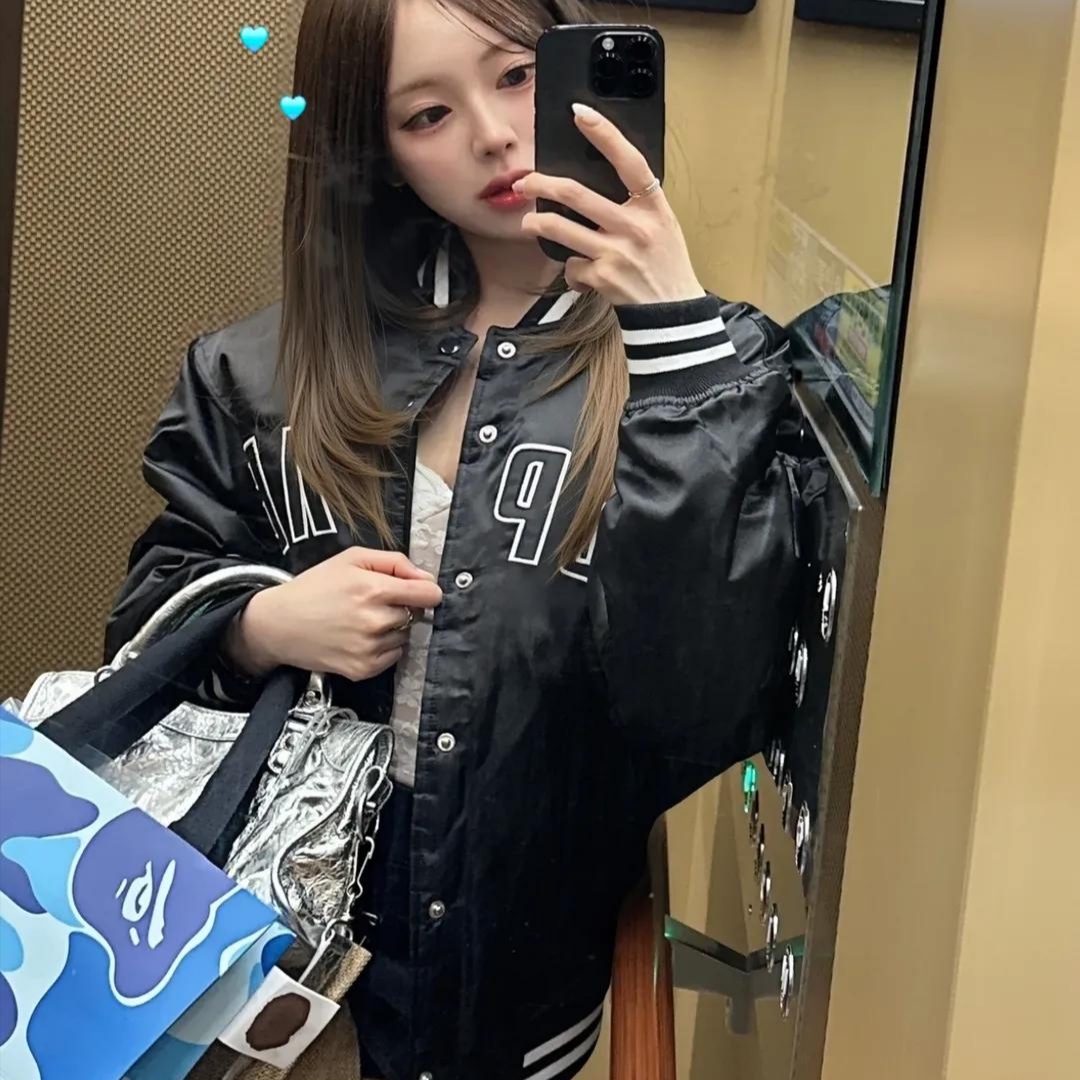 Supreme x Champion Satin Varsity Jacket Black - 26SS 착용 스타일