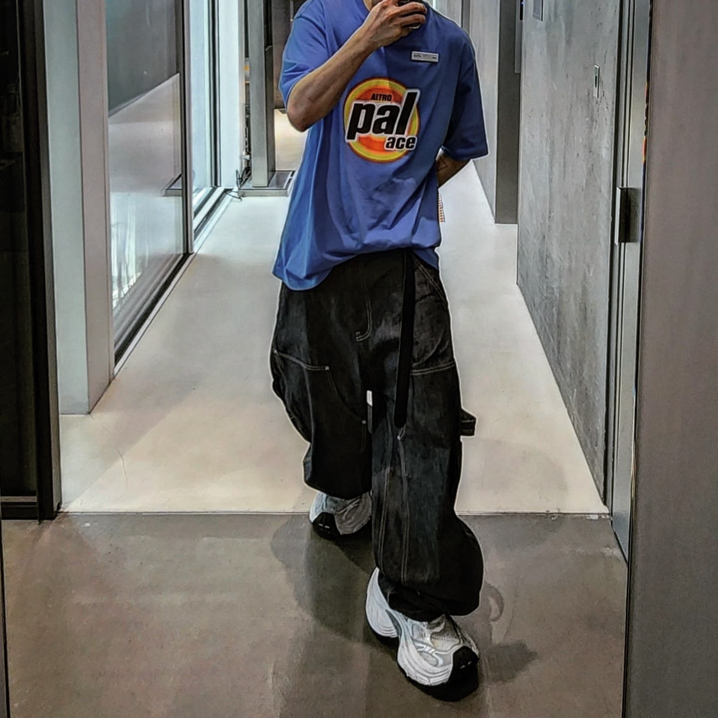 Palace Washed T-Shirt Palatial Blue - 24SS 착용 스타일