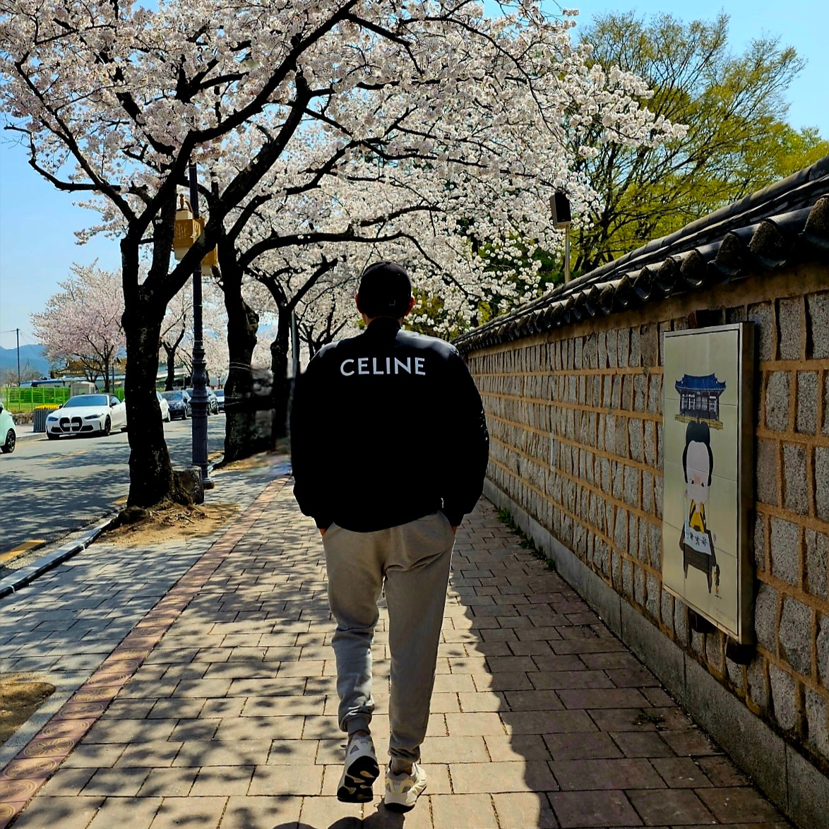 Celine Bomber Jacket in Nylon Twill Black 착용 스타일