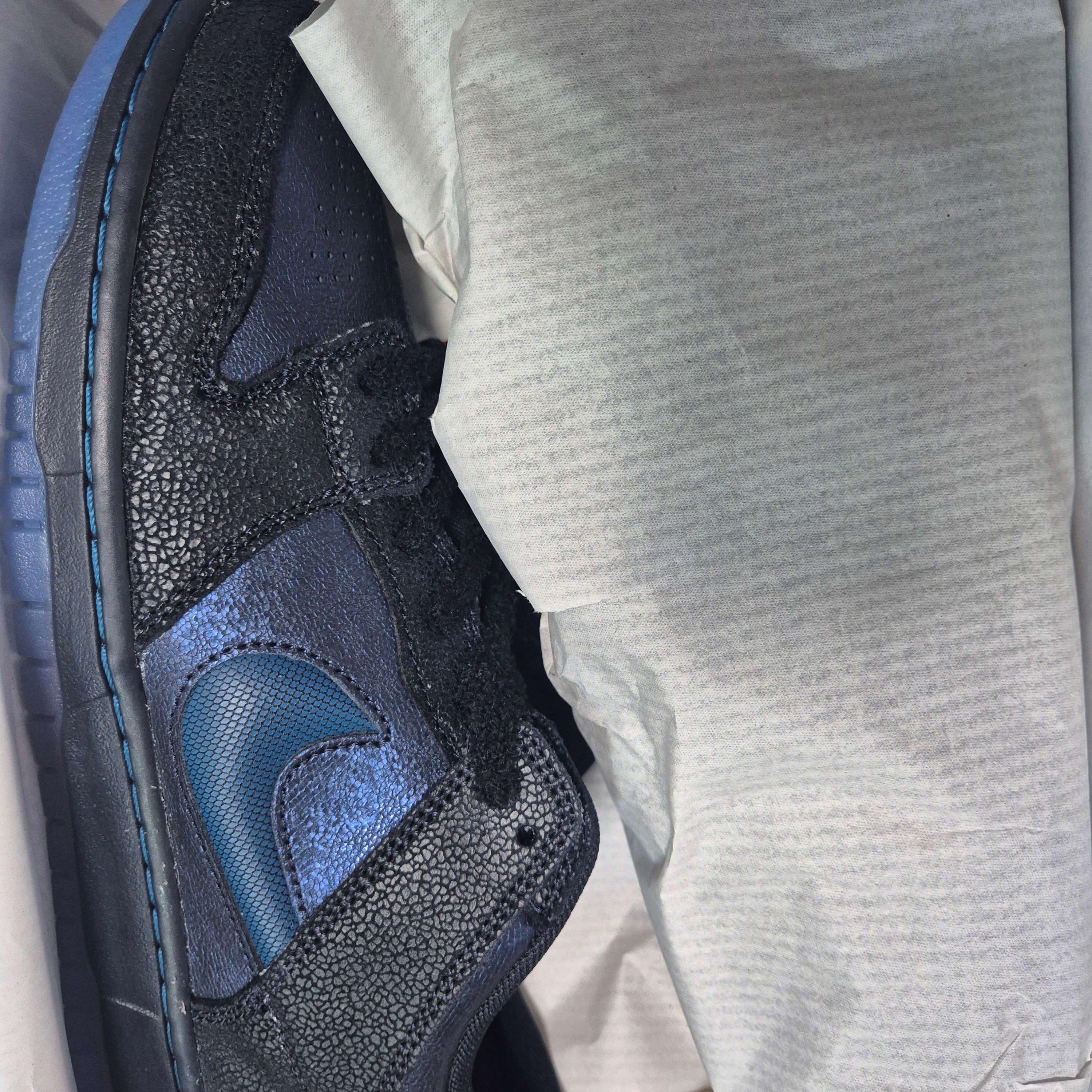Nike x Bluetile SB Dunk Low Pro Pitch Blue and Black 착용 스타일 - 2