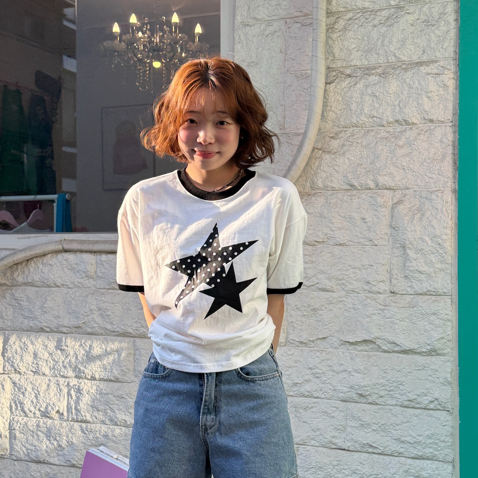 AMOU Two Star Ringer T-Shirts White, AMOU Two Star Ringer T-Shirts Red 착용 스타일 - 4
