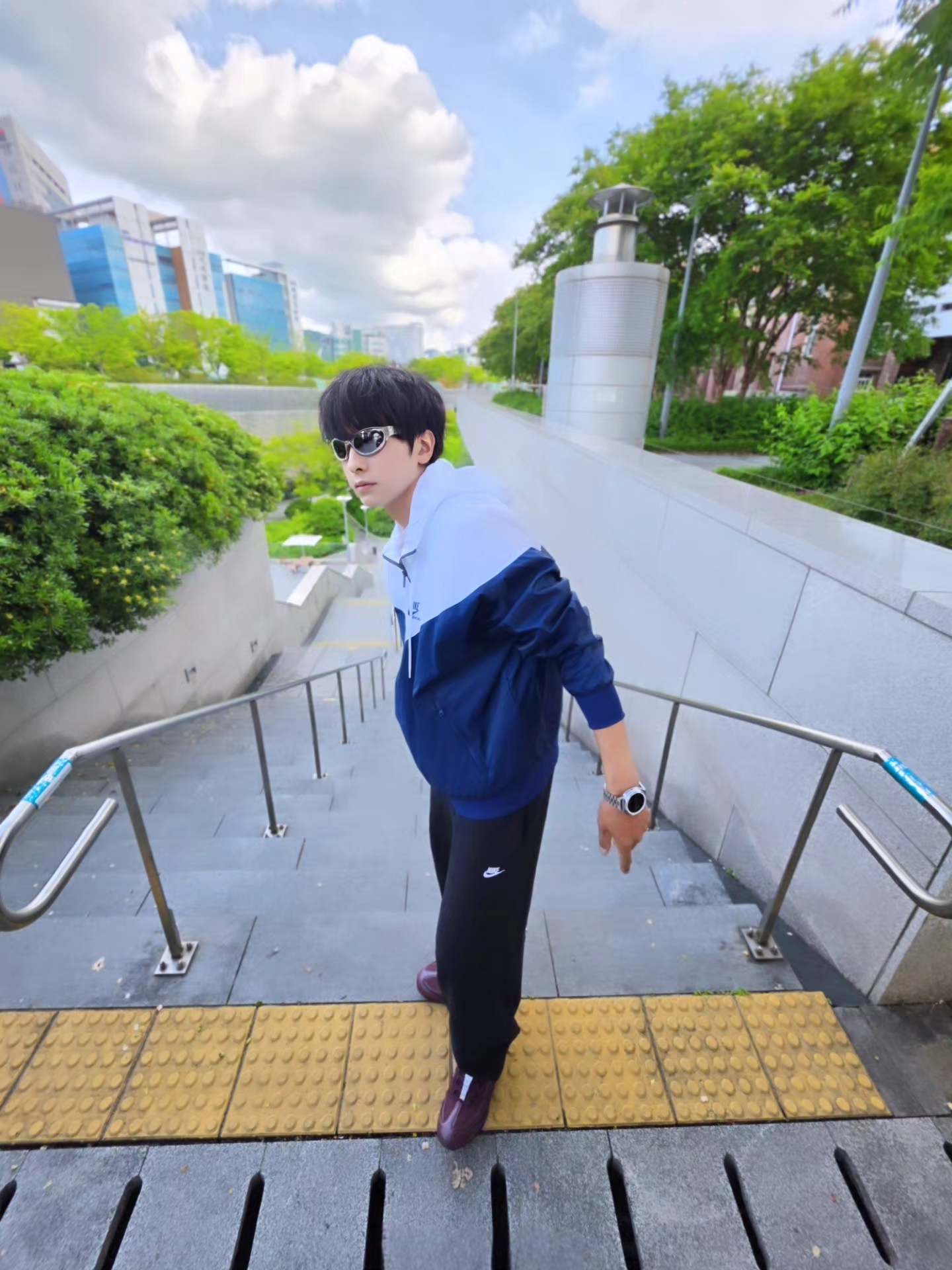 Samsung Galaxy Watch8 Classic 46mm LTE White (Korean Ver.), Samsung Galaxy Watch8 Classic 46mm Bluetooth White (Korean Ver.) ์ฐฉ์ฉ ์คํ์ผ - 3