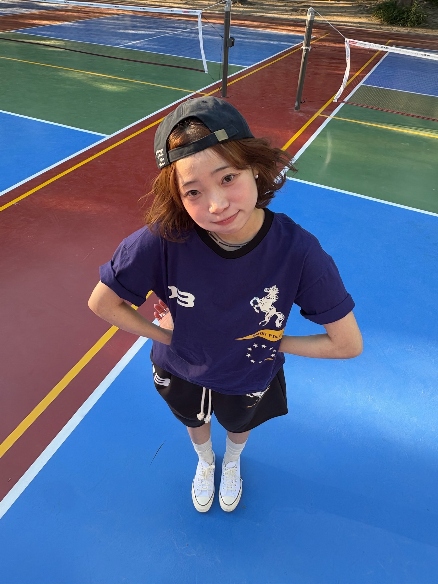AMOU Sporty Horse Half T-Shirts Purple, AMOU Sporty Horse Half T-Shirts White 착용 스타일 - 3