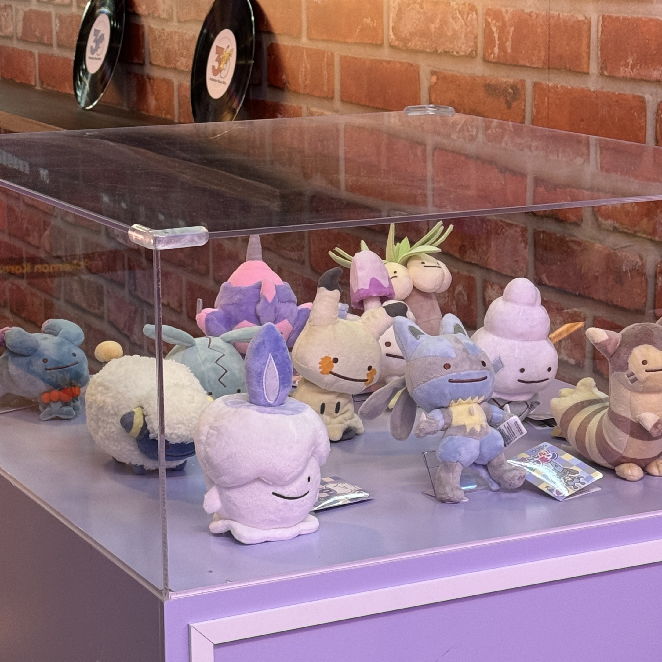 Pokemon Center Plush Ditto's Time Capsule Ditto Mimikyu 착용 스타일