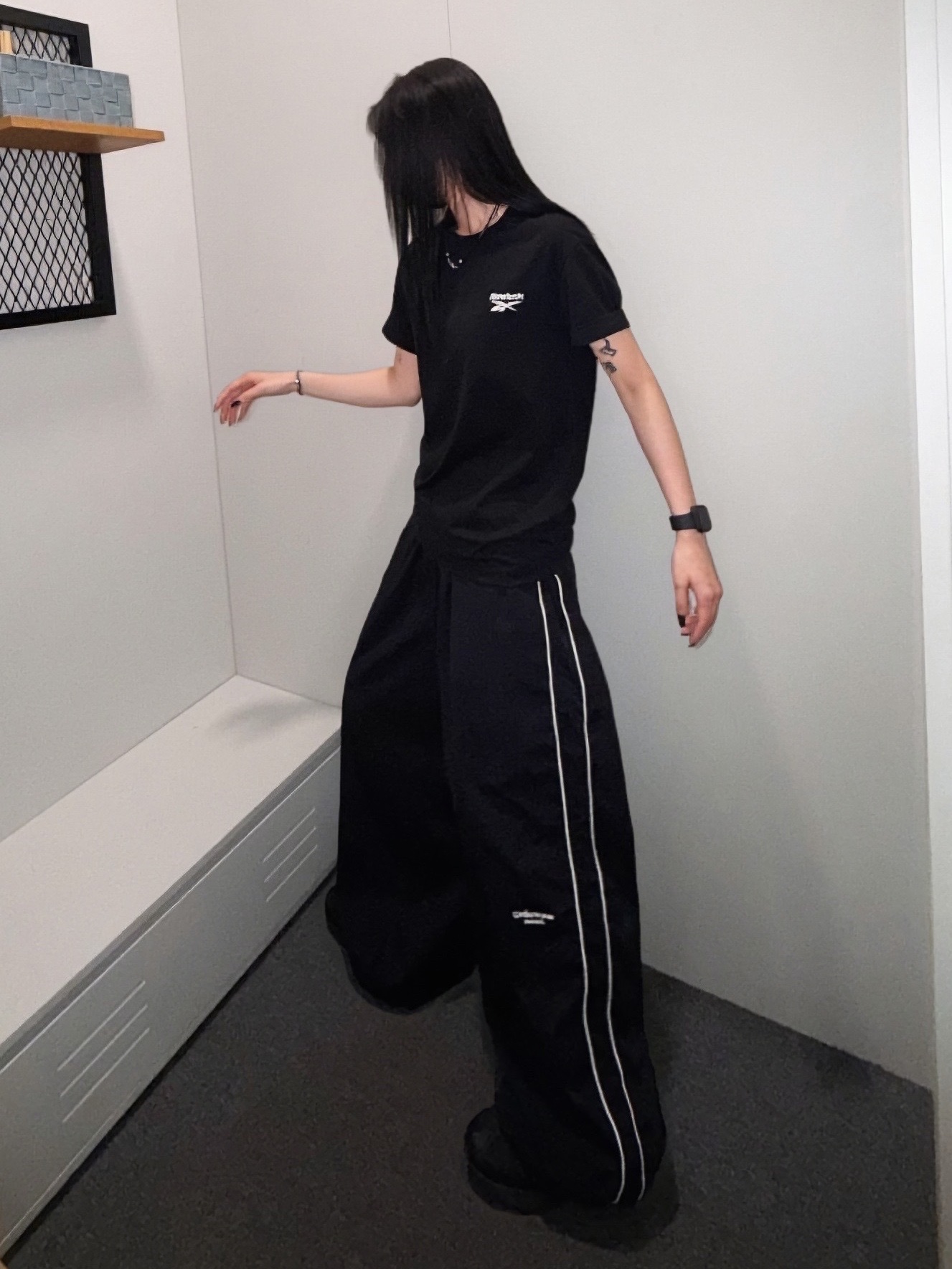 Undermycar Mu.126 Original Logo Piping Line Nylon Pants Black 착용 스타일 - 1