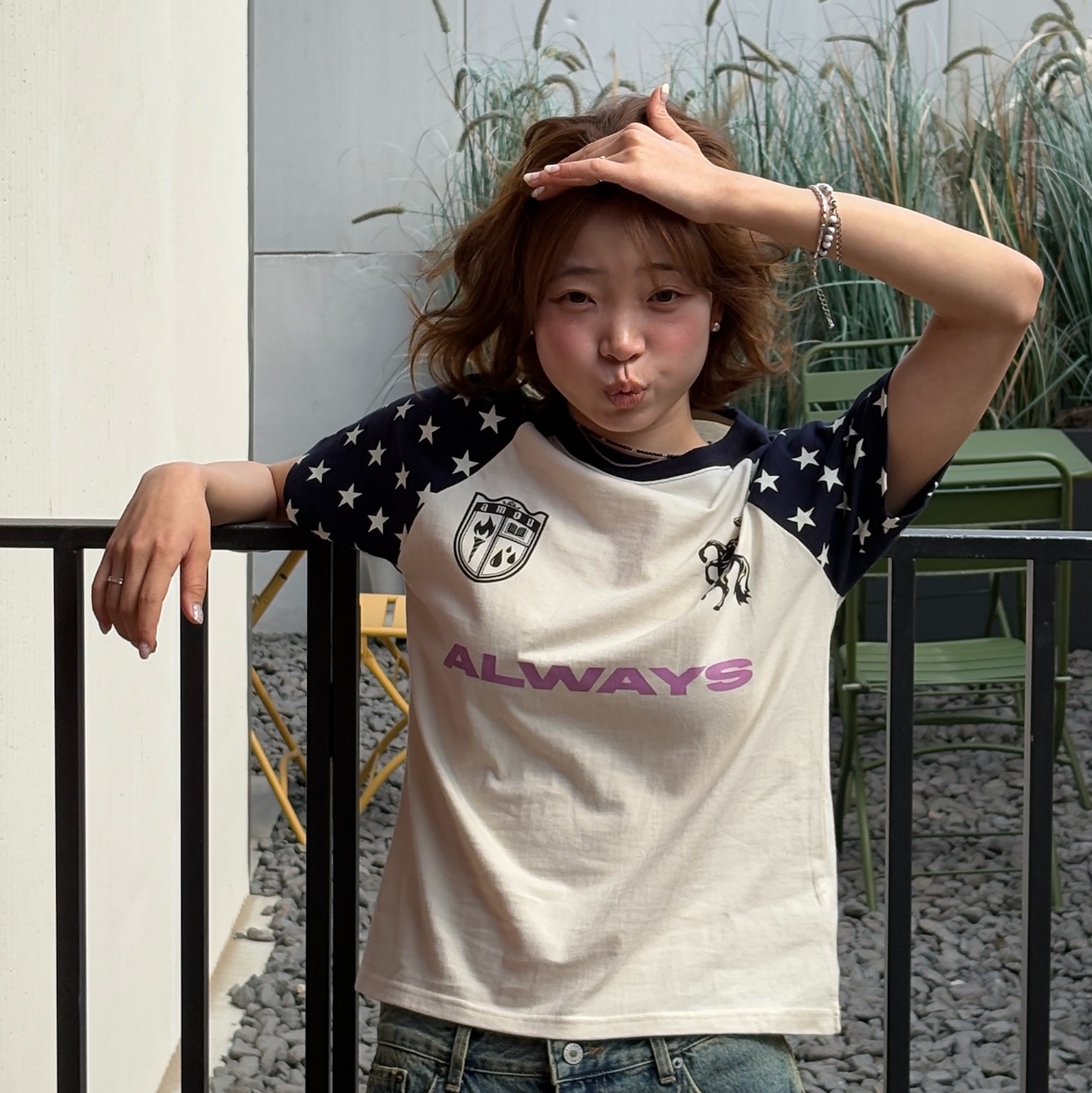 AMOU Always Star Reglan T-Shirts Blue, AMOU Always Star Reglan T-Shirts Black 착용 스타일 - 3