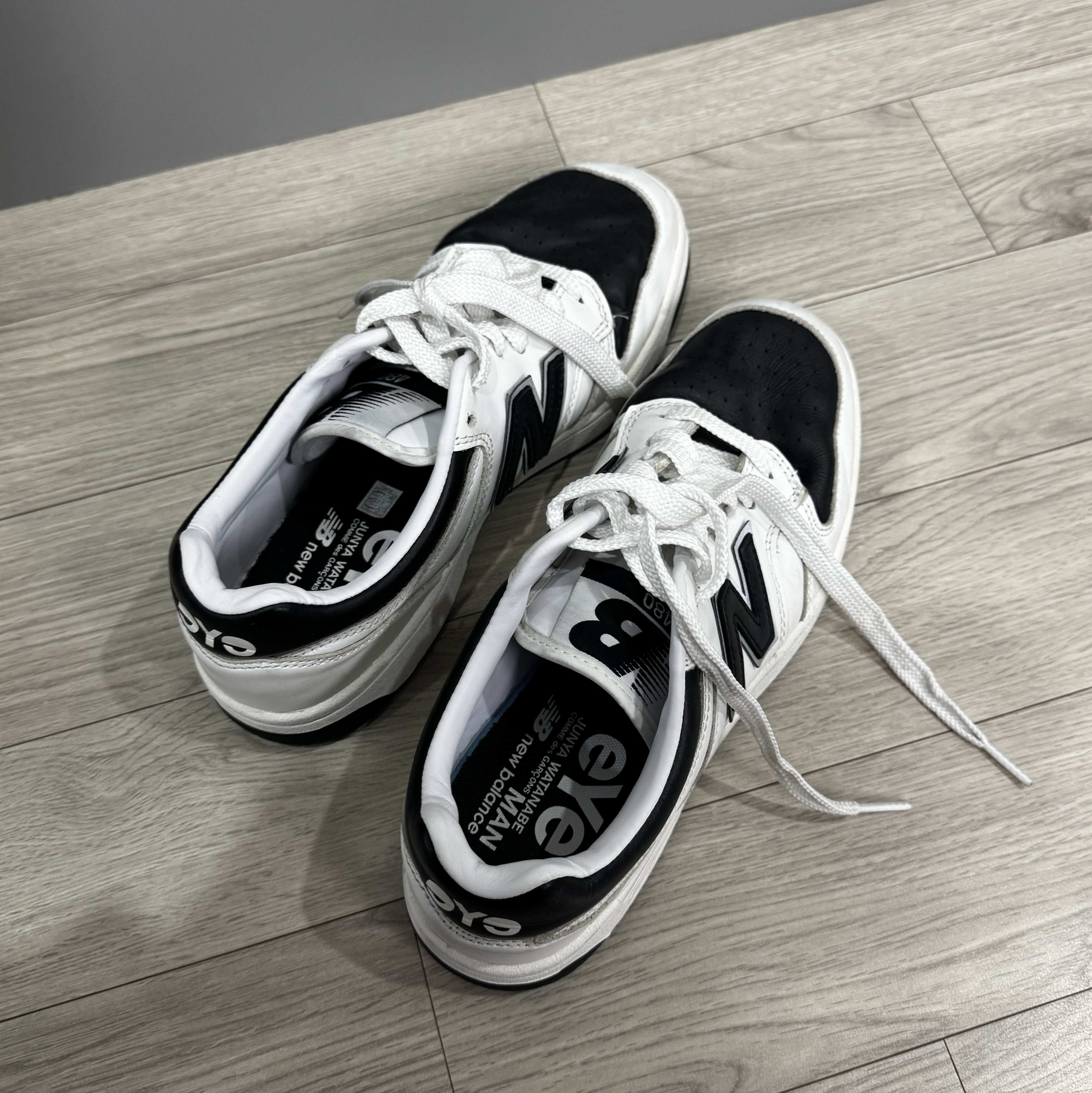 New Balance x Comme des Garcons Junya Watanabe Man 480 White Black 착용 스타일 - 4