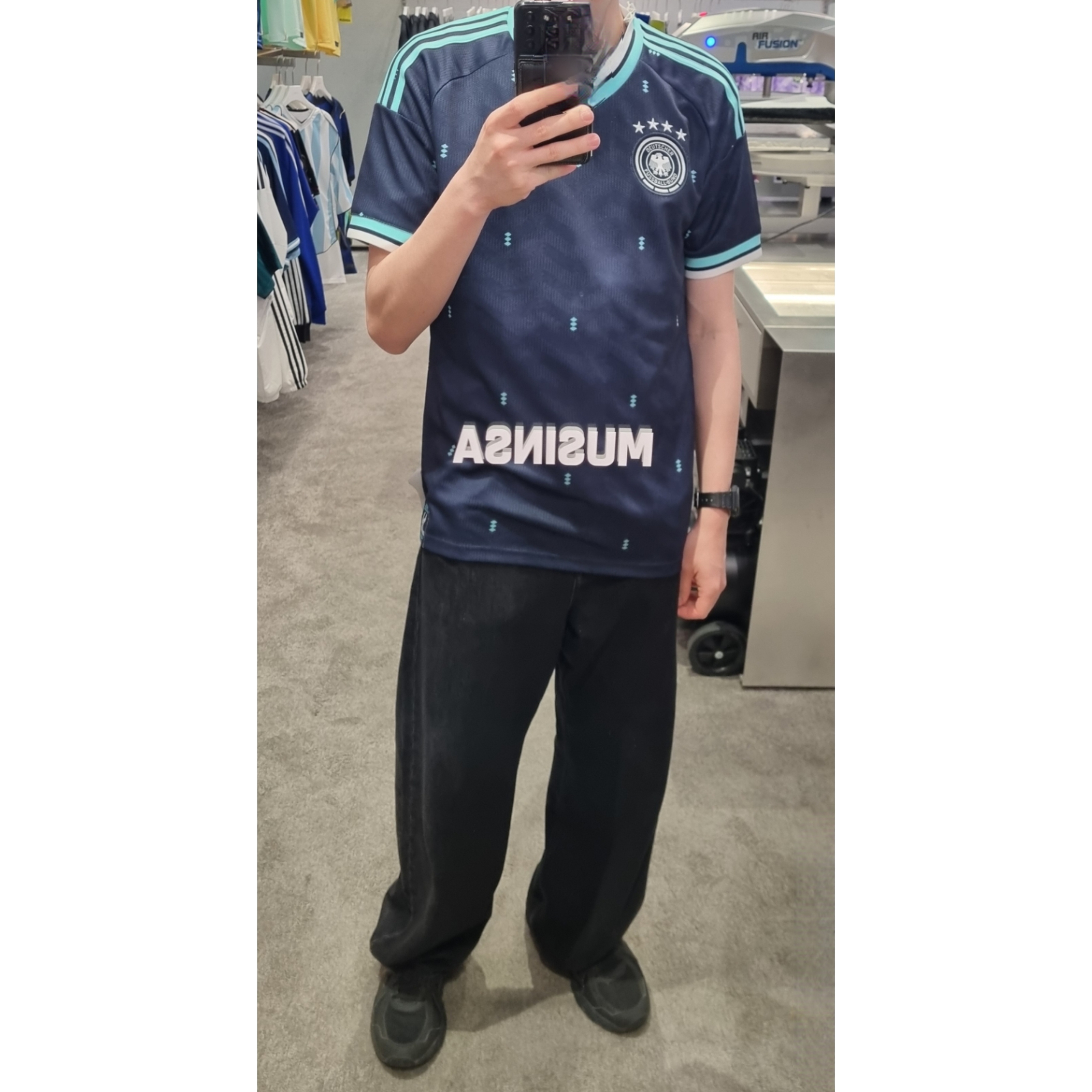 Asics Jog 100 T Black - 4E Extra Wide, Adidas Germany 2026 Away Jersey Collegiate Navy - KR Sizing (Non Marking Ver.) 착용 스타일 - 1
