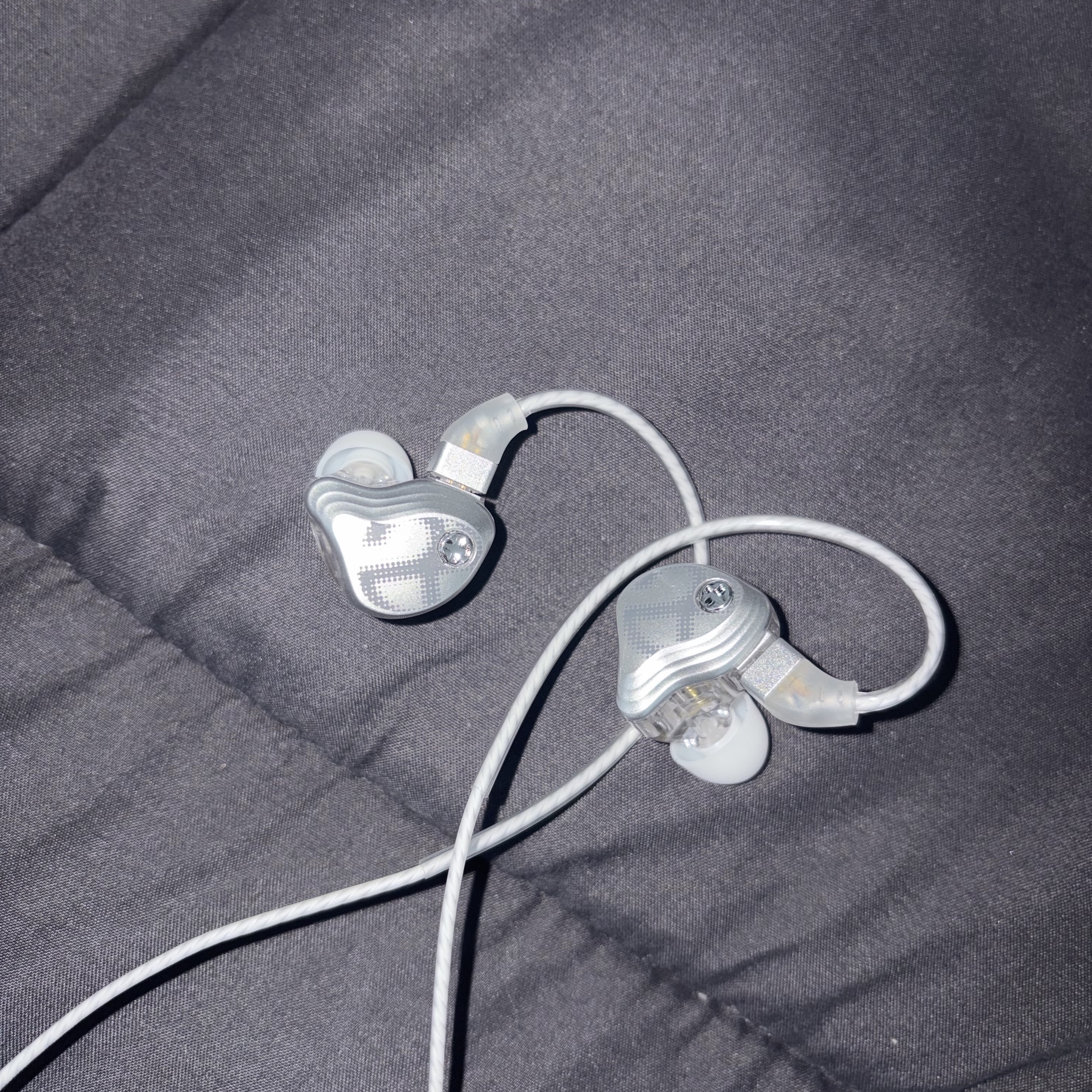 NOMANUAL In-Ear Headphones 착용 스타일 - 3