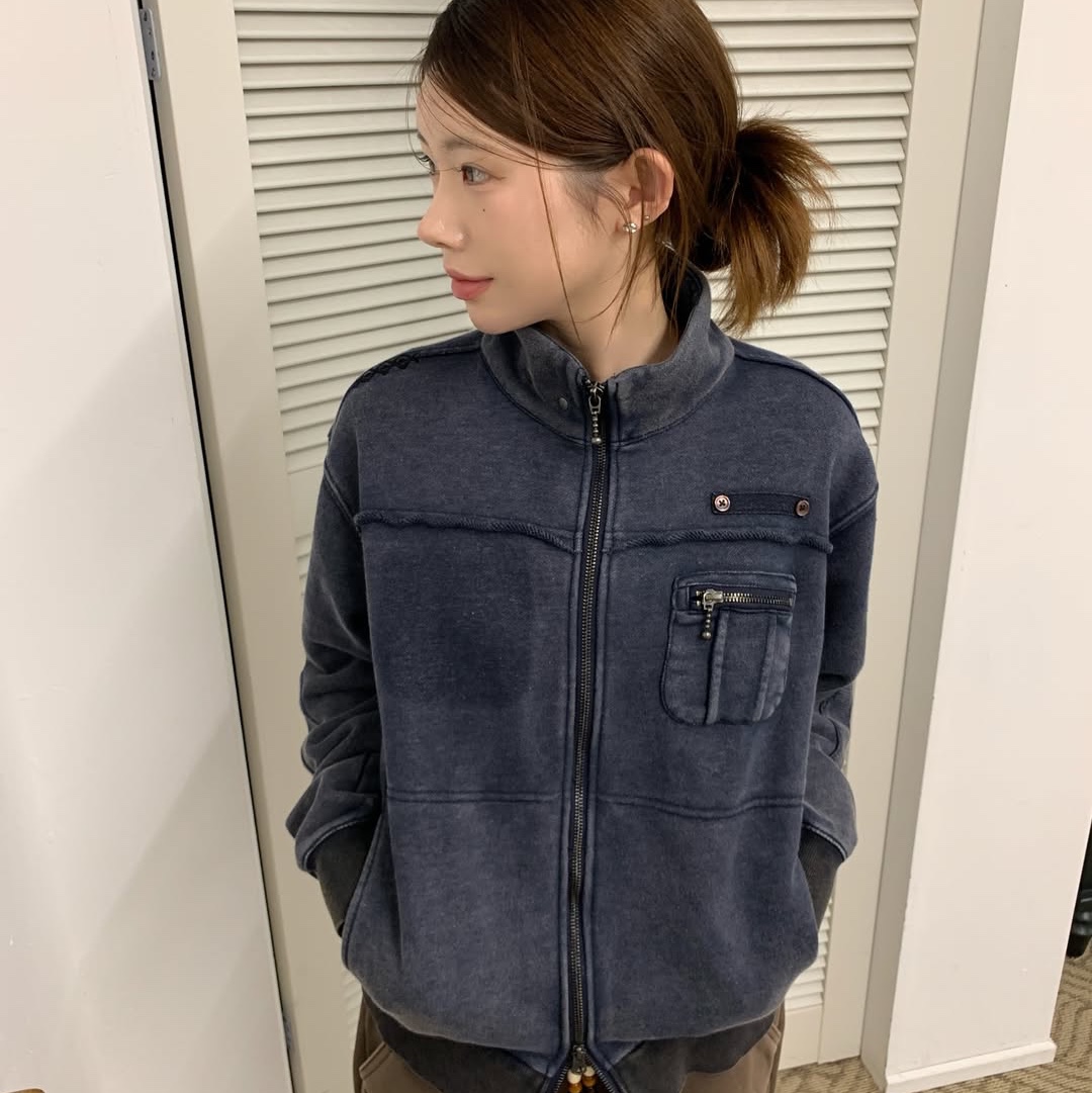 MAINBOOTH Field Combat Jacket NAVY 착용 스타일 - 1
