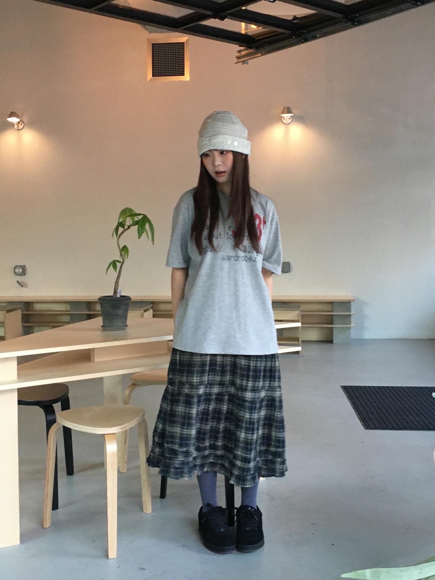 COYSEIO Shirring Midi Skirt Check, eS Accel OG Black 착용 스타일 - 3