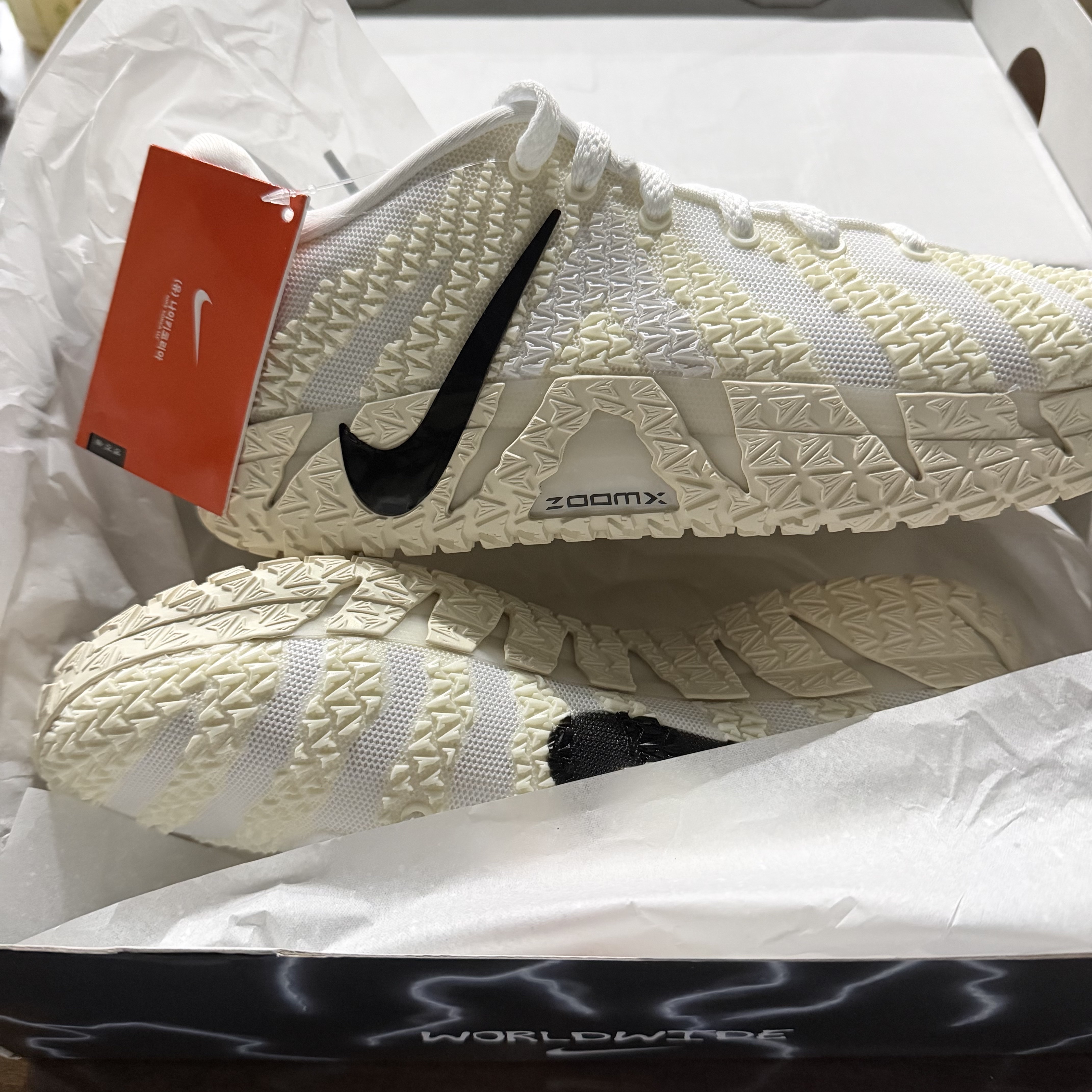 Nike Ja 3 EP White Black 착용 스타일 - 1