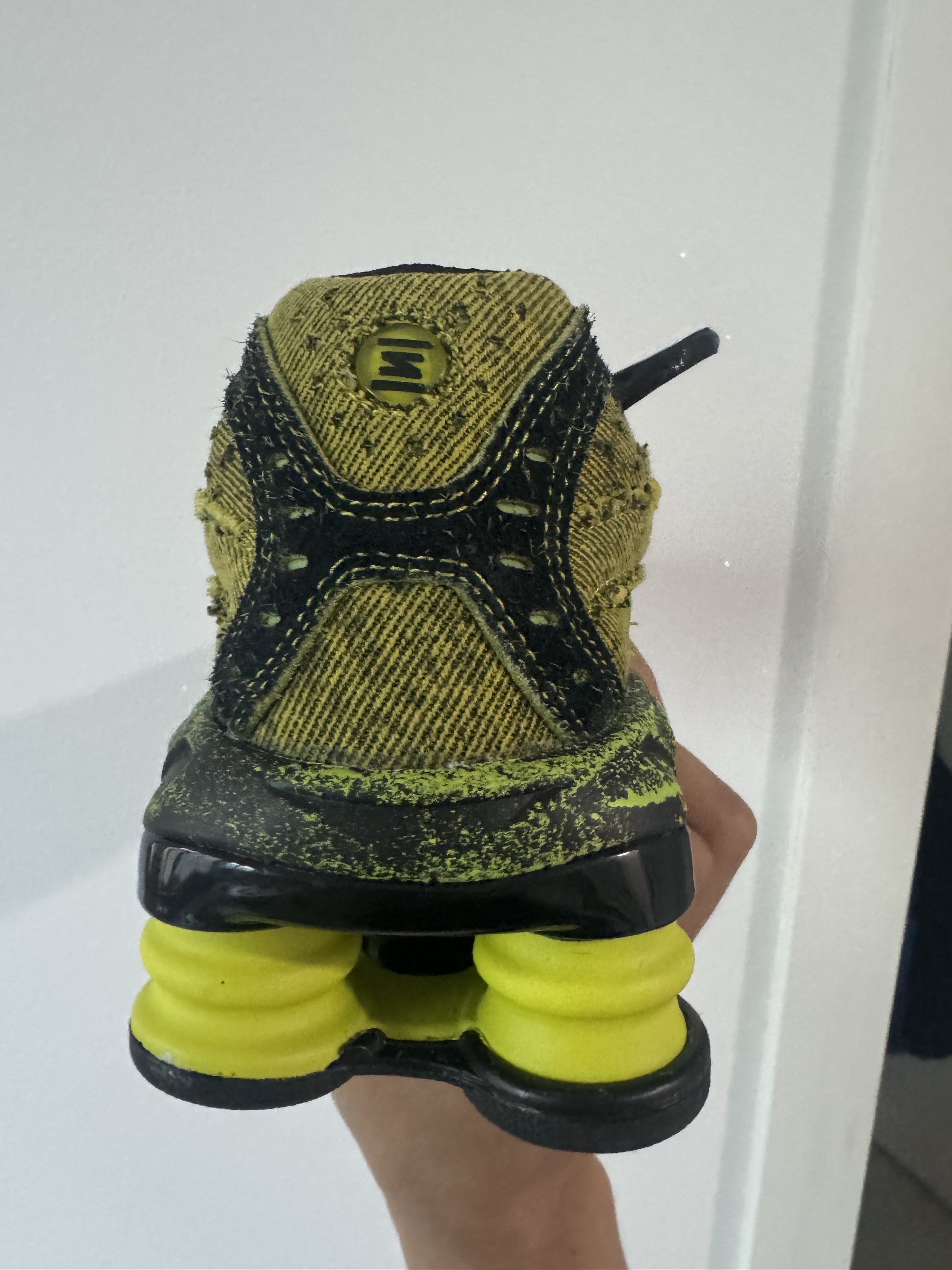 Nike Shox Ride 2 Bright Cactus and Black 착용 스타일 - 4