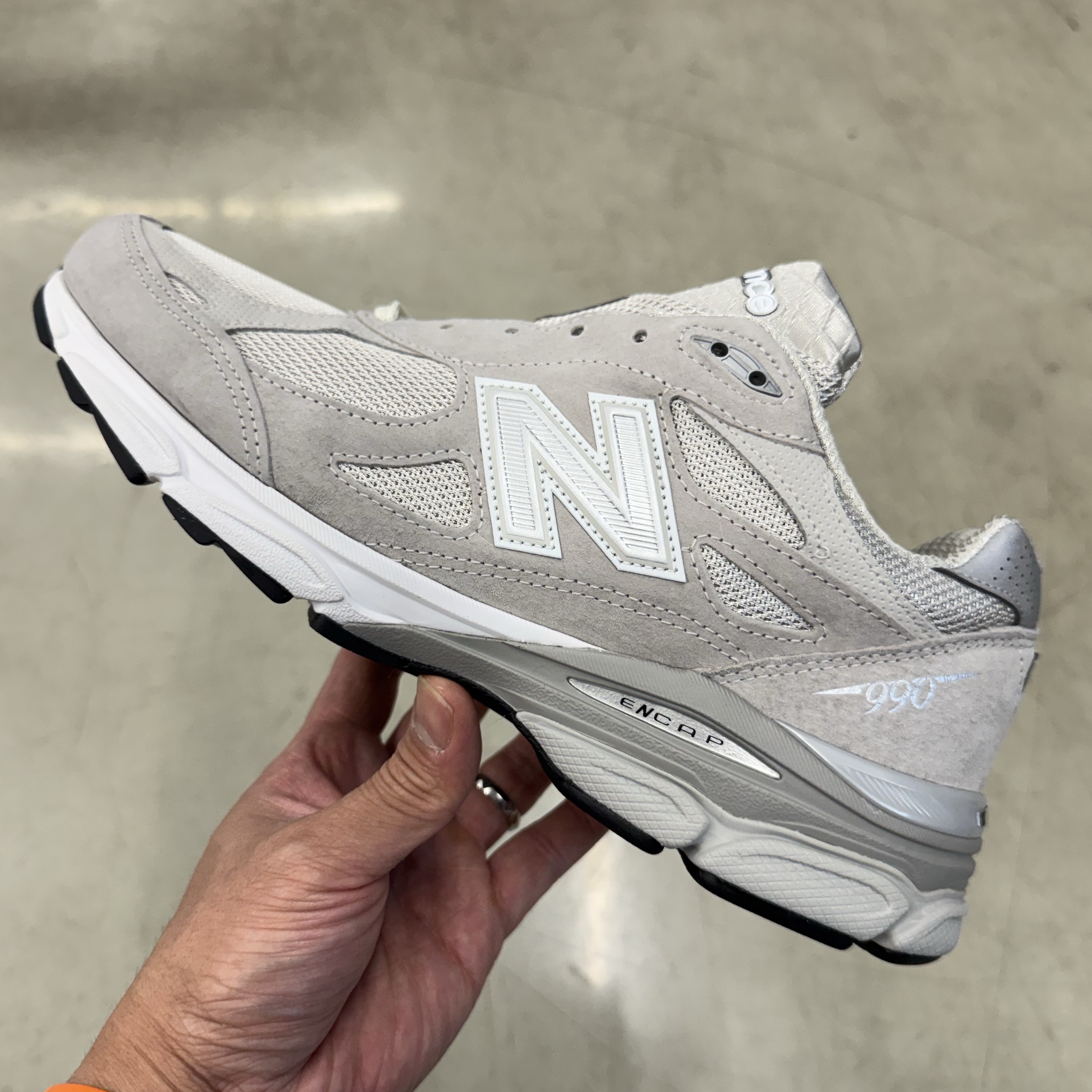 New Balance x Kith 990v3 Made in USA Hallow 착용 스타일