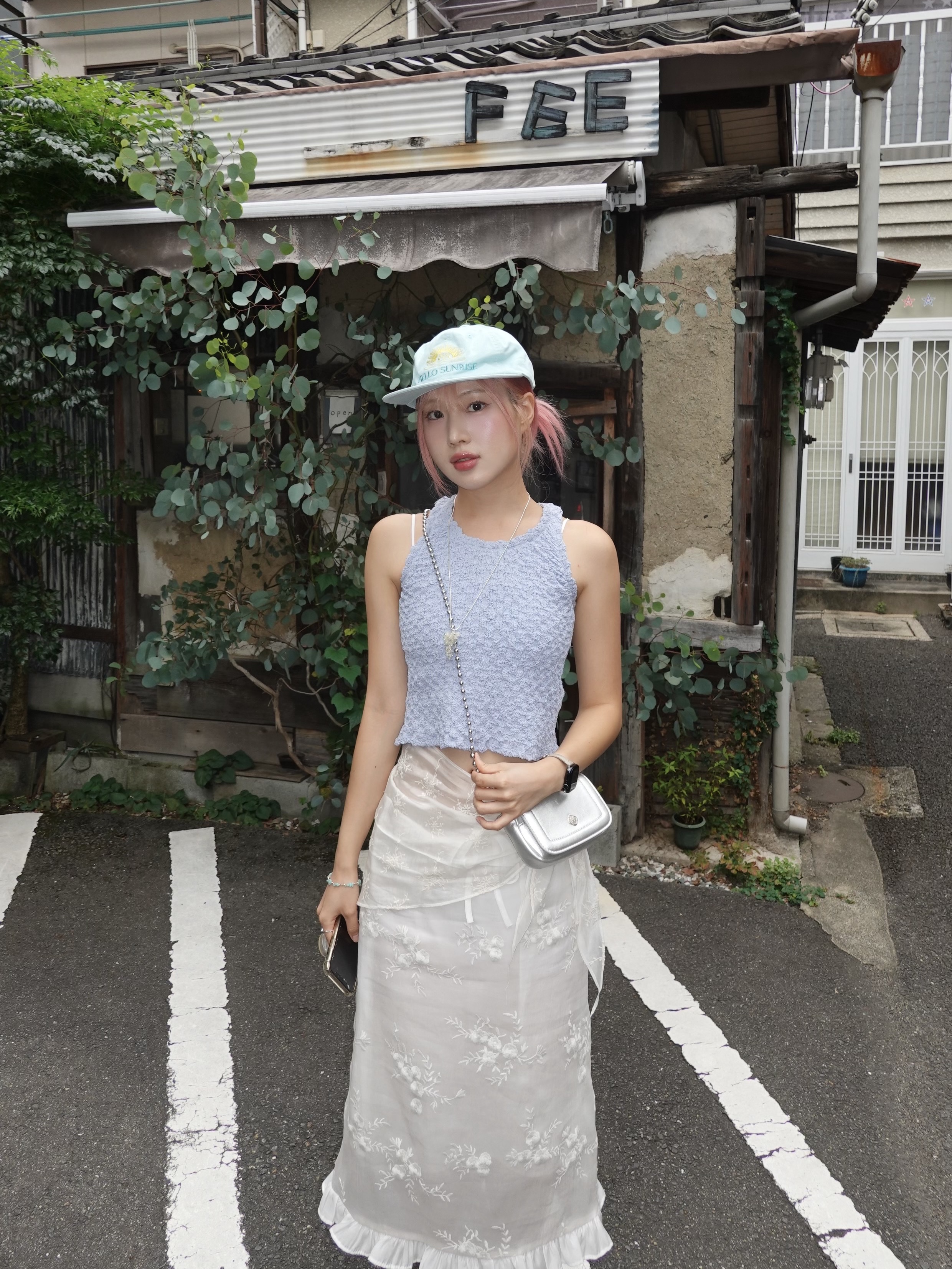 Hello Sunrise Washed Two Tone Logo 6panel Cap Sky Blue 착용 스타일 - 4