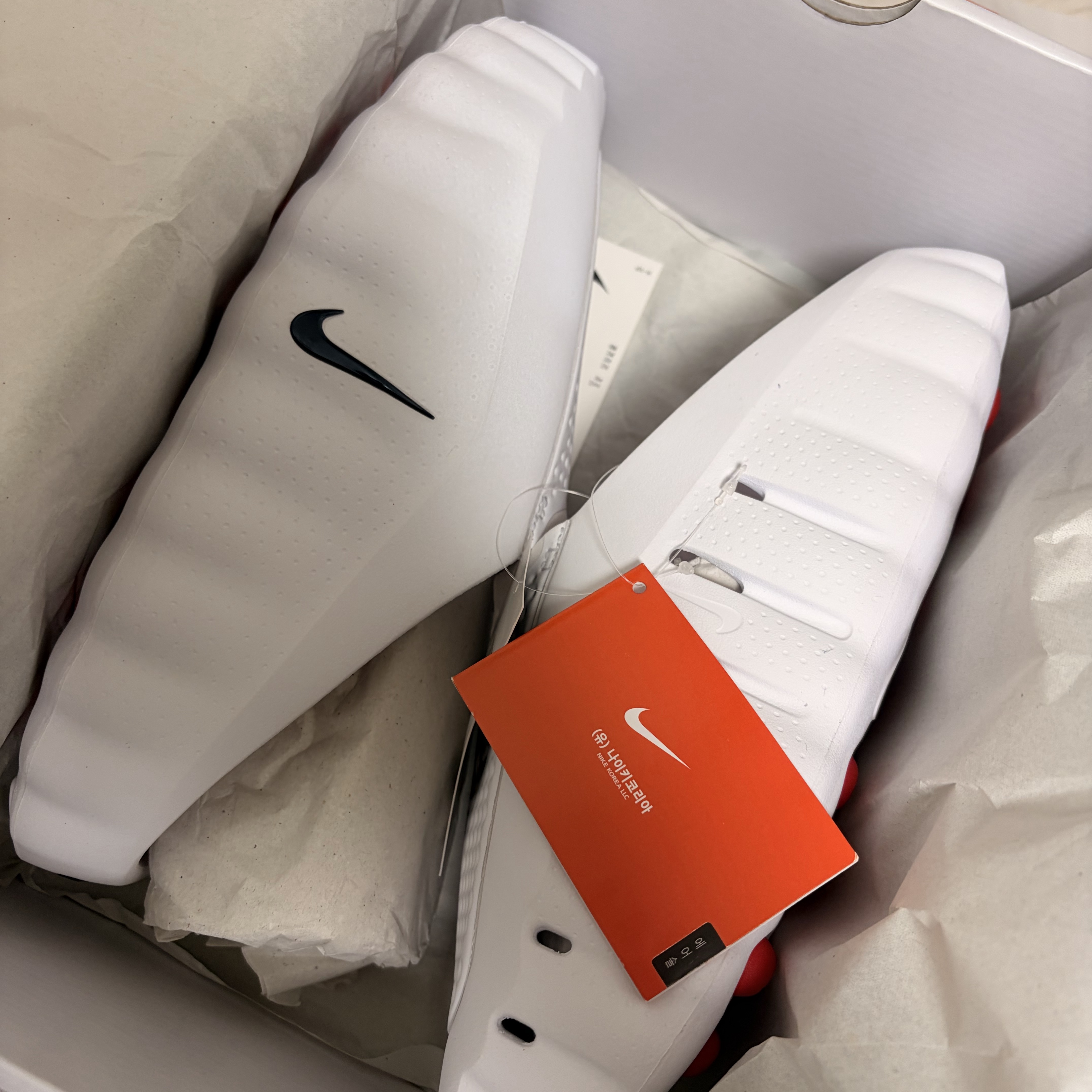 Nike Mind 001 Slide White 착용 스타일 - 2