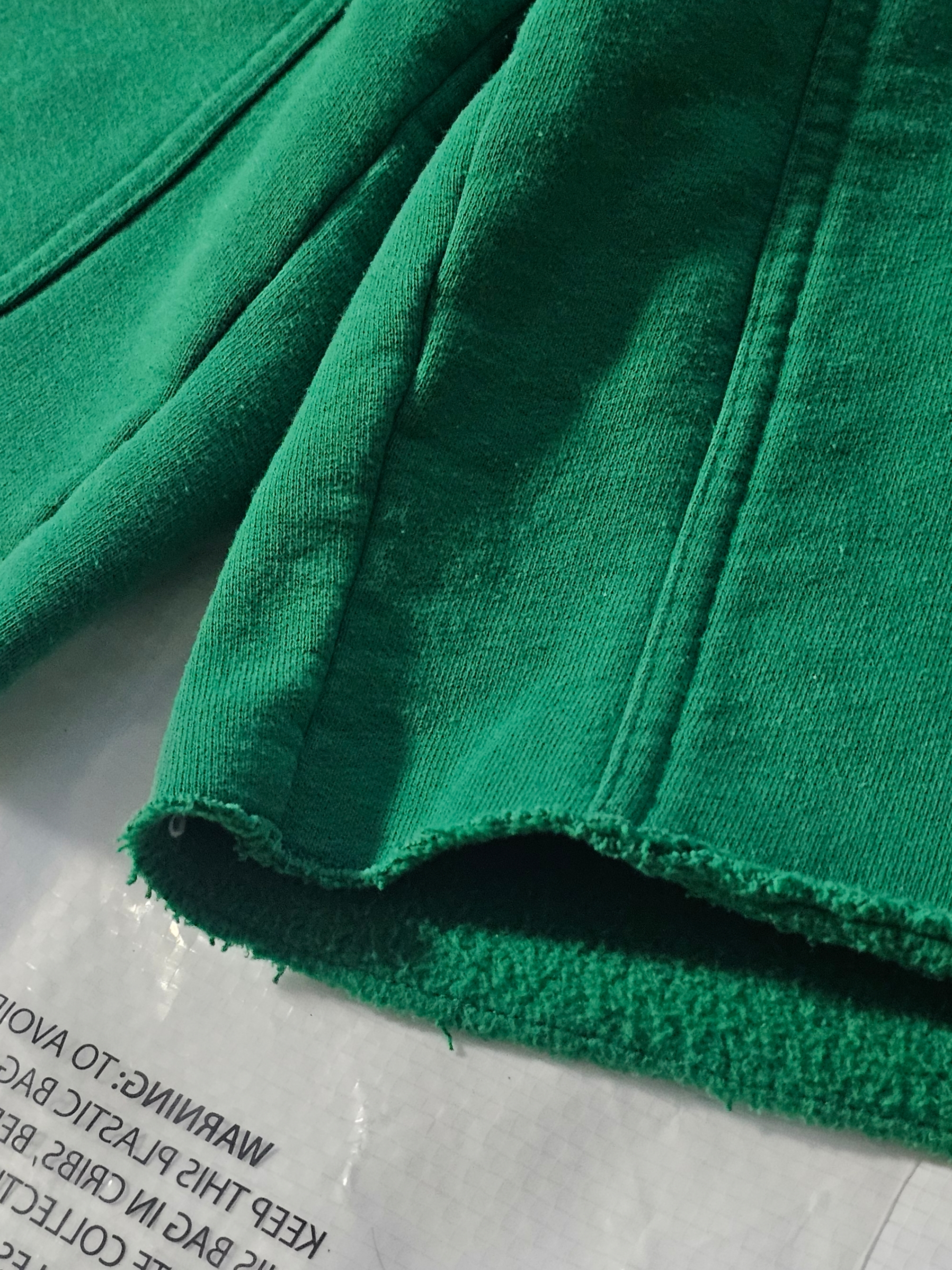 Supreme Double Knee Painter Sweatshort Green - 26SS 착용 스타일