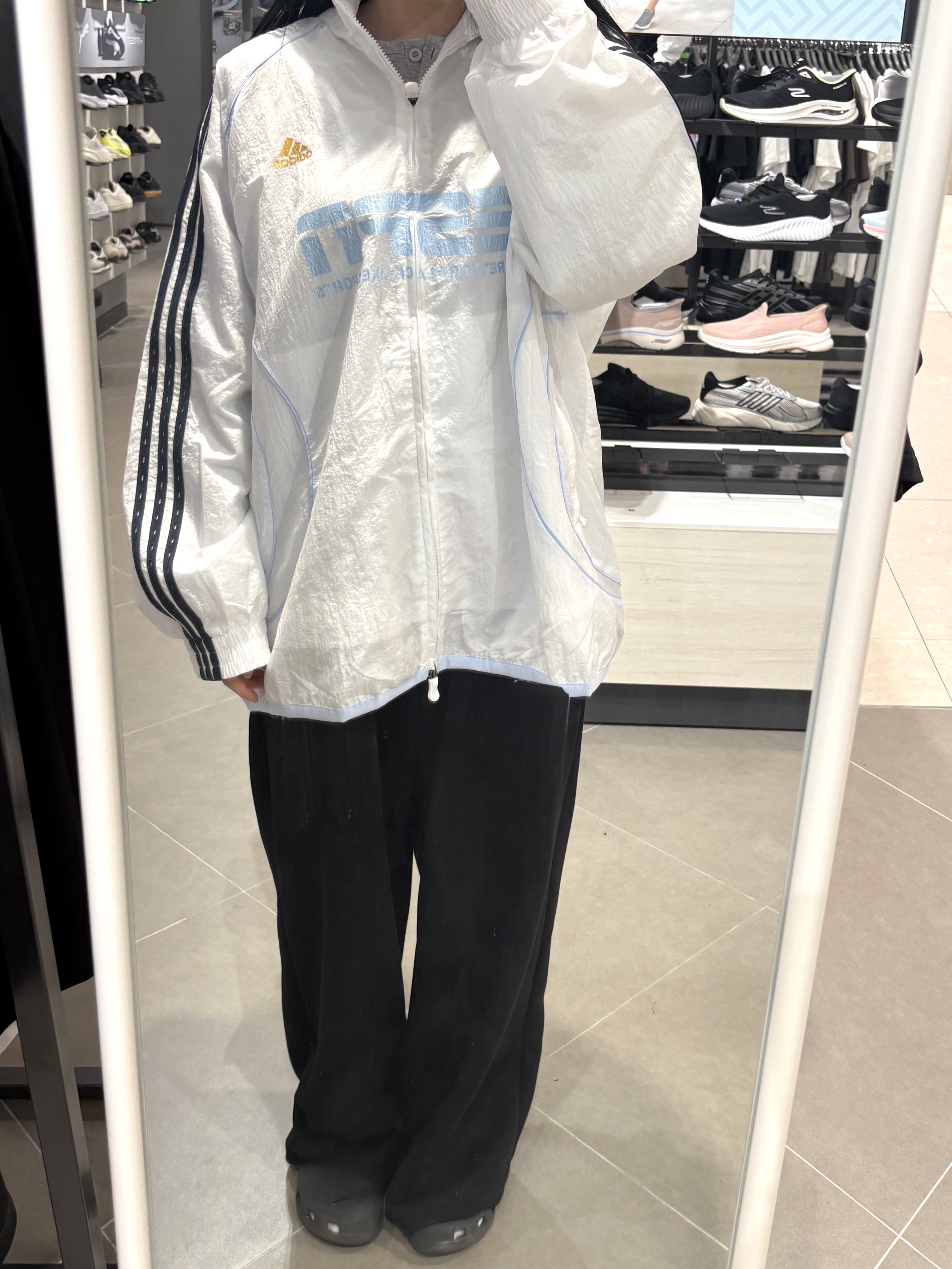 (W) Adidas Teamgeist 2.0 Tracktop White - KR Sizing 착용 스타일