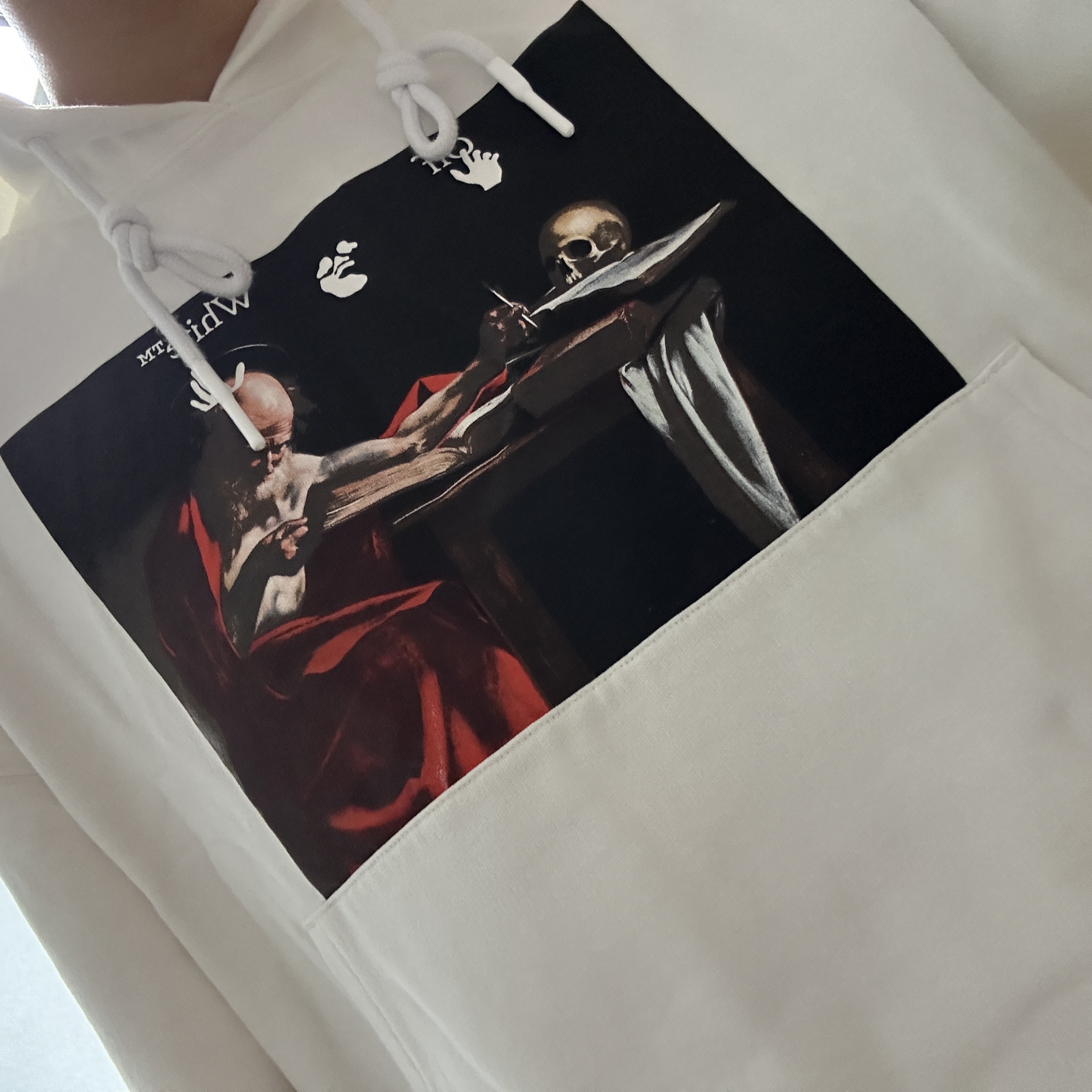 Off-White Caravaggio Print Hoodie White 착용 스타일