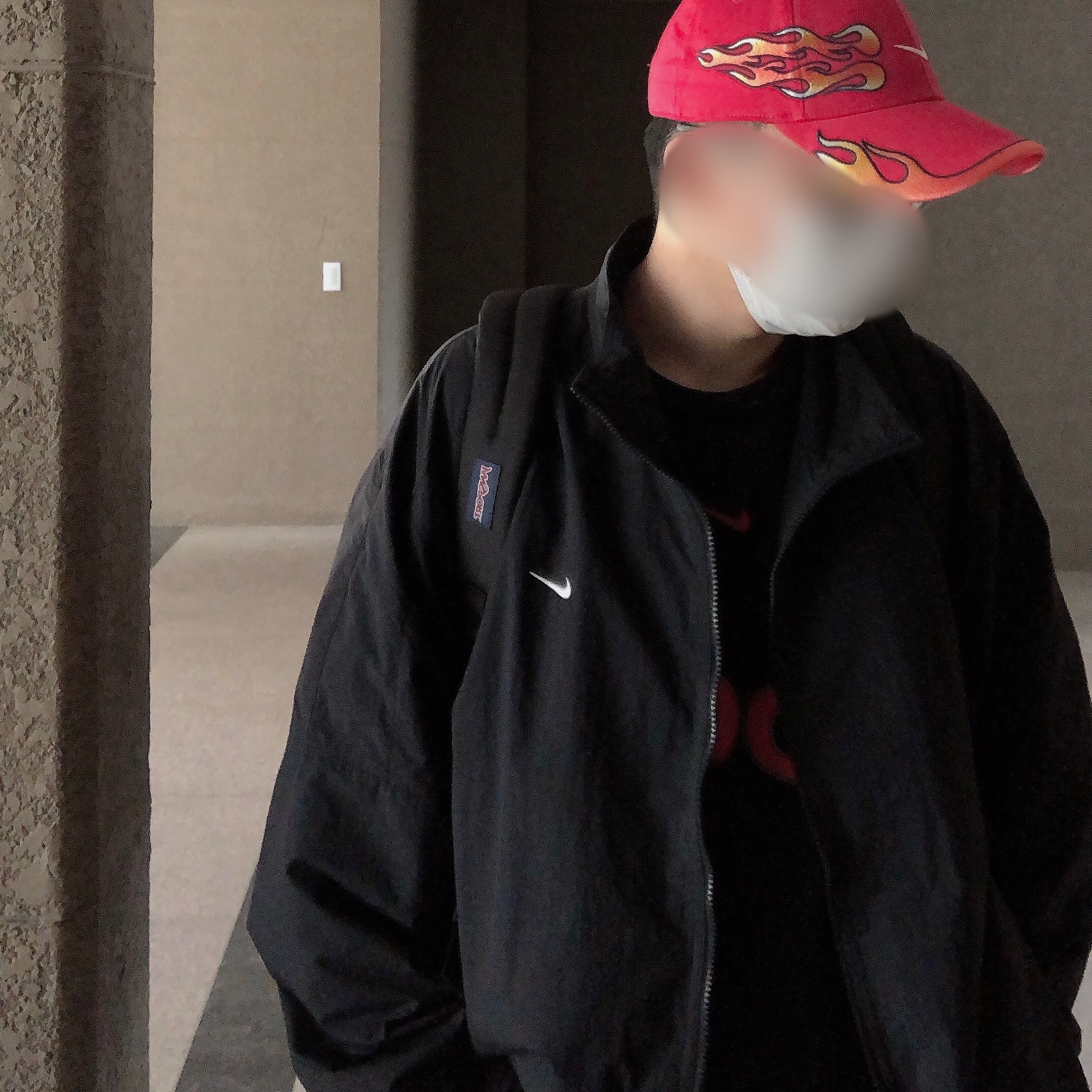 Nike Club Structured OG Flame Cap University Red 착용 스타일 - 2