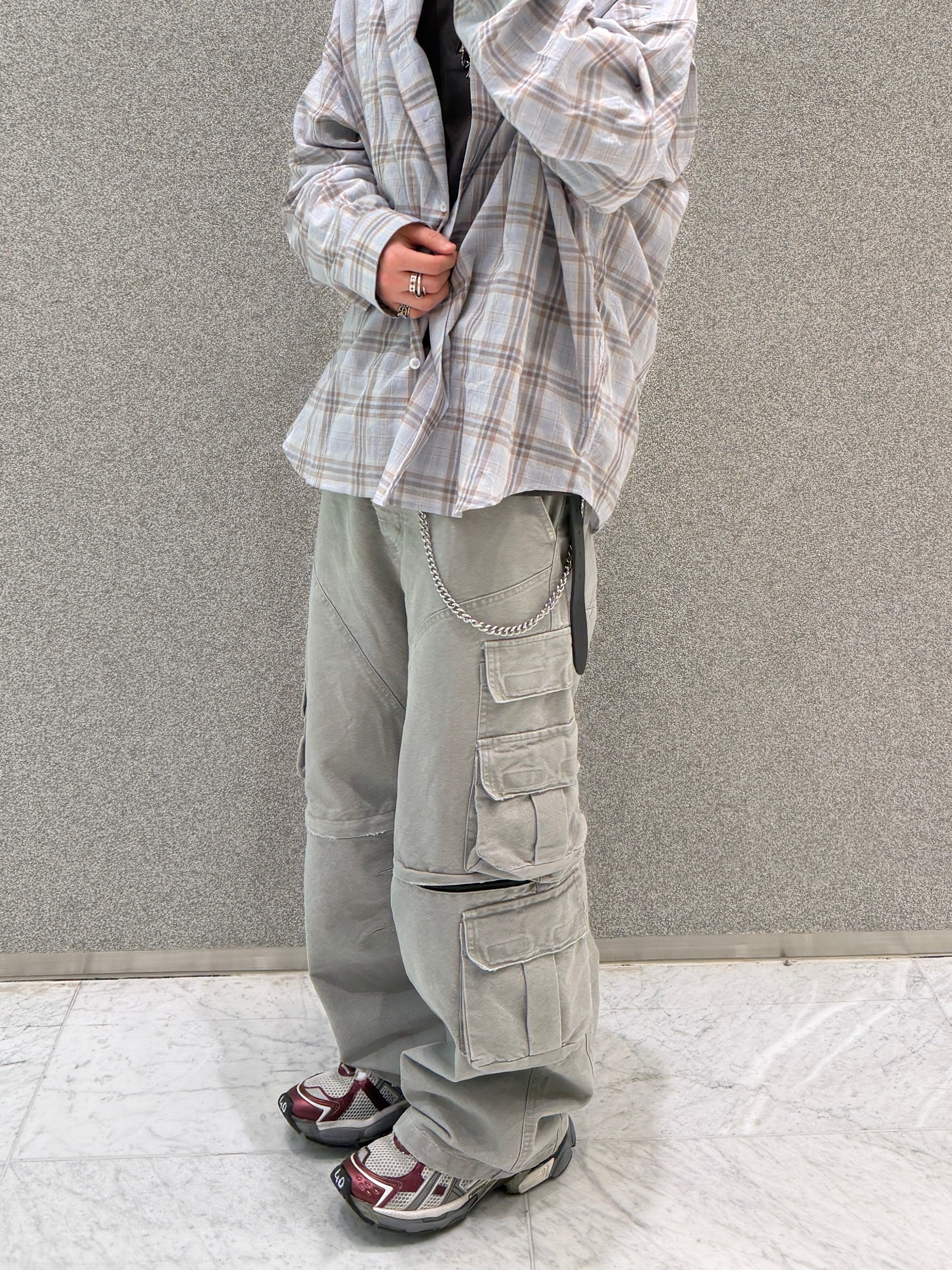 Nonnod Flexible Sheer Check Shirt Ash Gray, Undermycar Combat Utility Cargo Pants Misty Green 착용 스타일 - 4