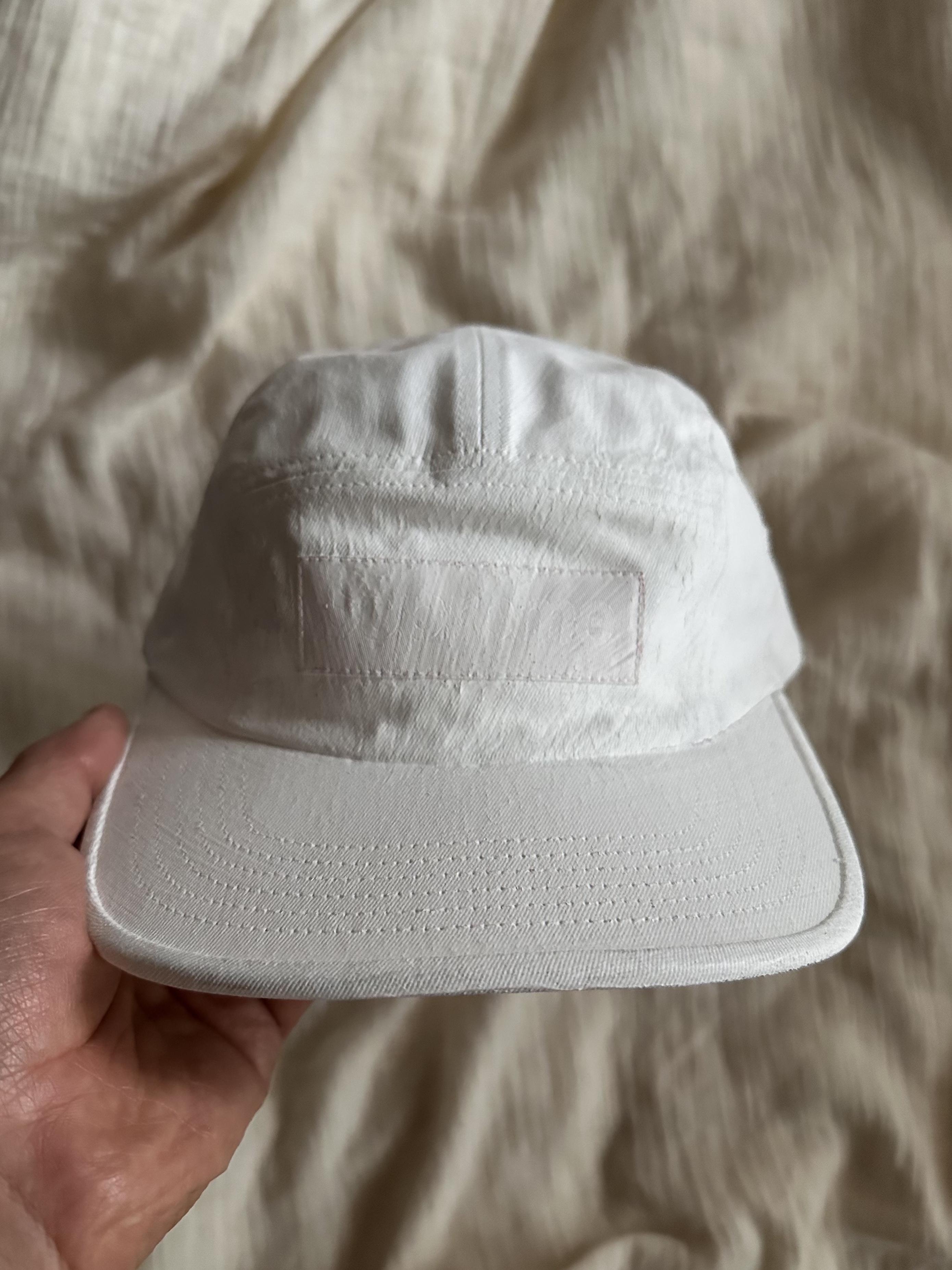 Supreme x MM6 Maison Margiela Painted Camp Cap White - 24SS 착용 스타일 - 2