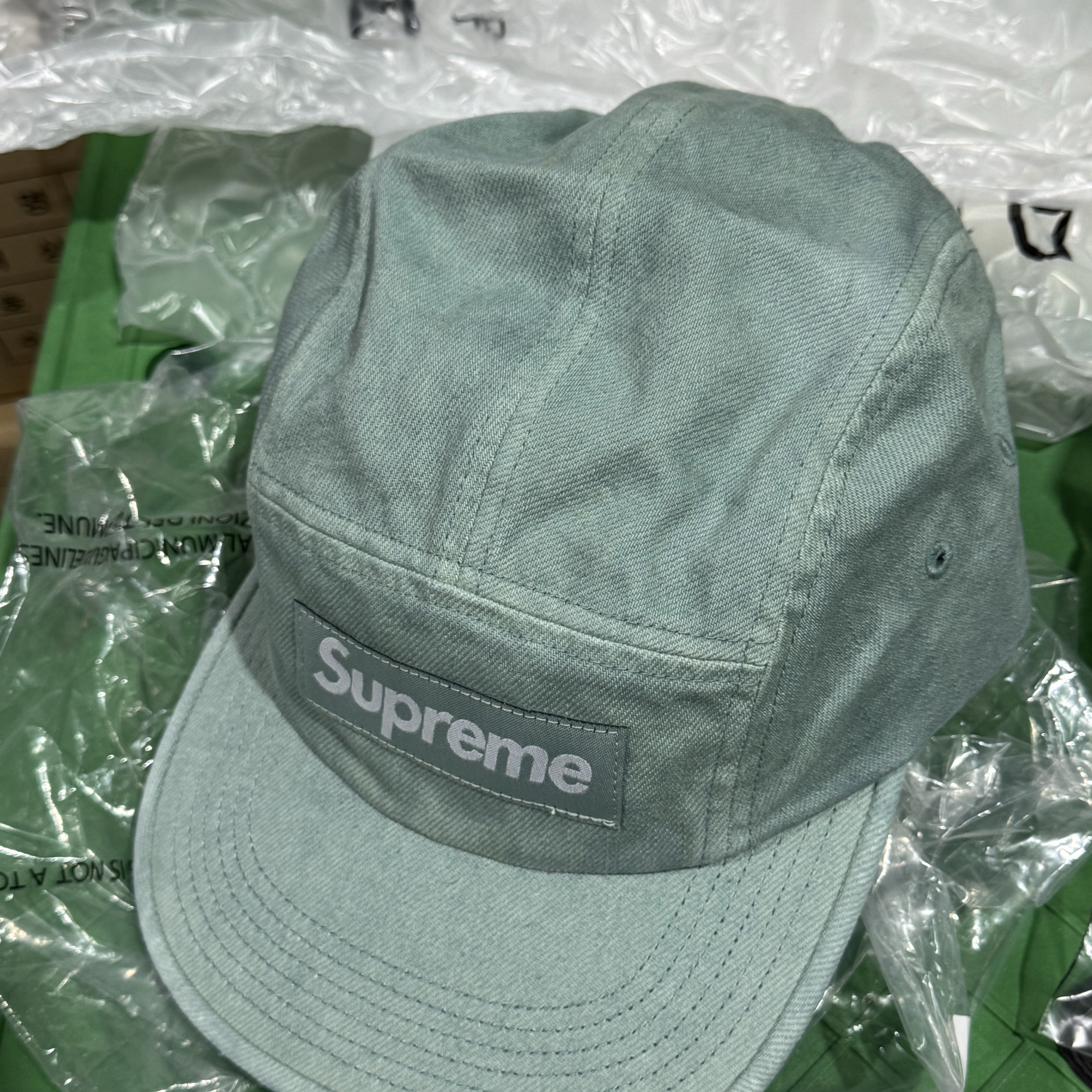 Supreme Denim Camp Cap Mint - 24SS 착용 스타일