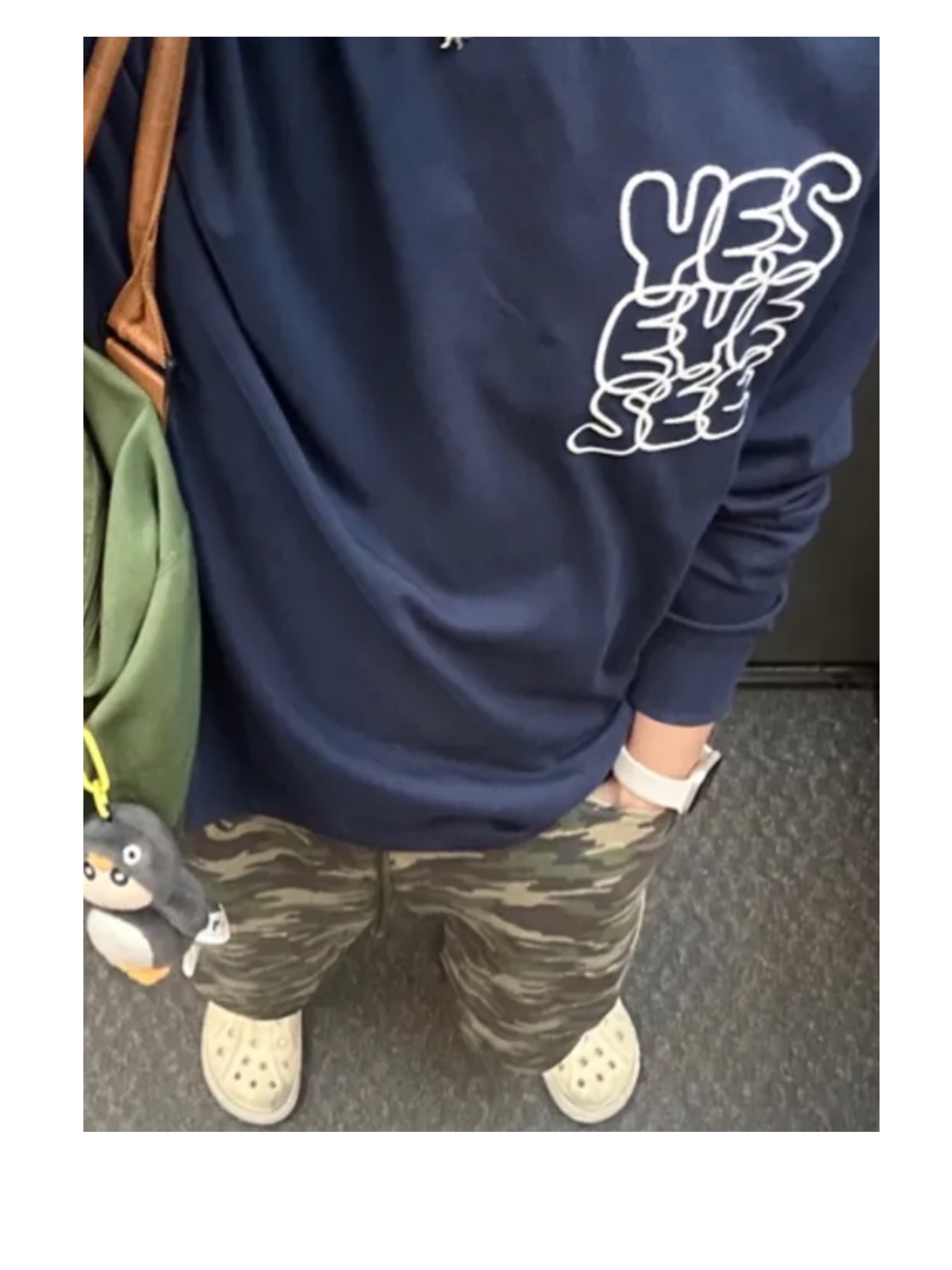[더블적립] YESEYESEE C-Logo L/S Navy 착용 스타일