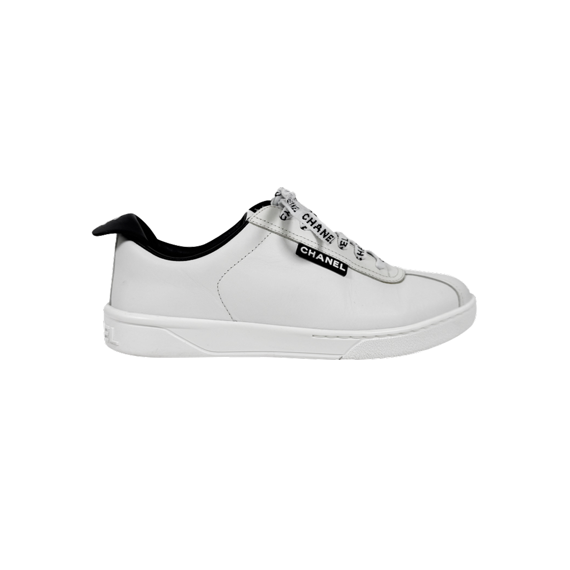 샤넬 CC 로고 테니스 레더 슈레이스 스니커즈 화이트 G34085(Chanel CC Logo Tennis Leather Lace-Up Sneakers White G34085)