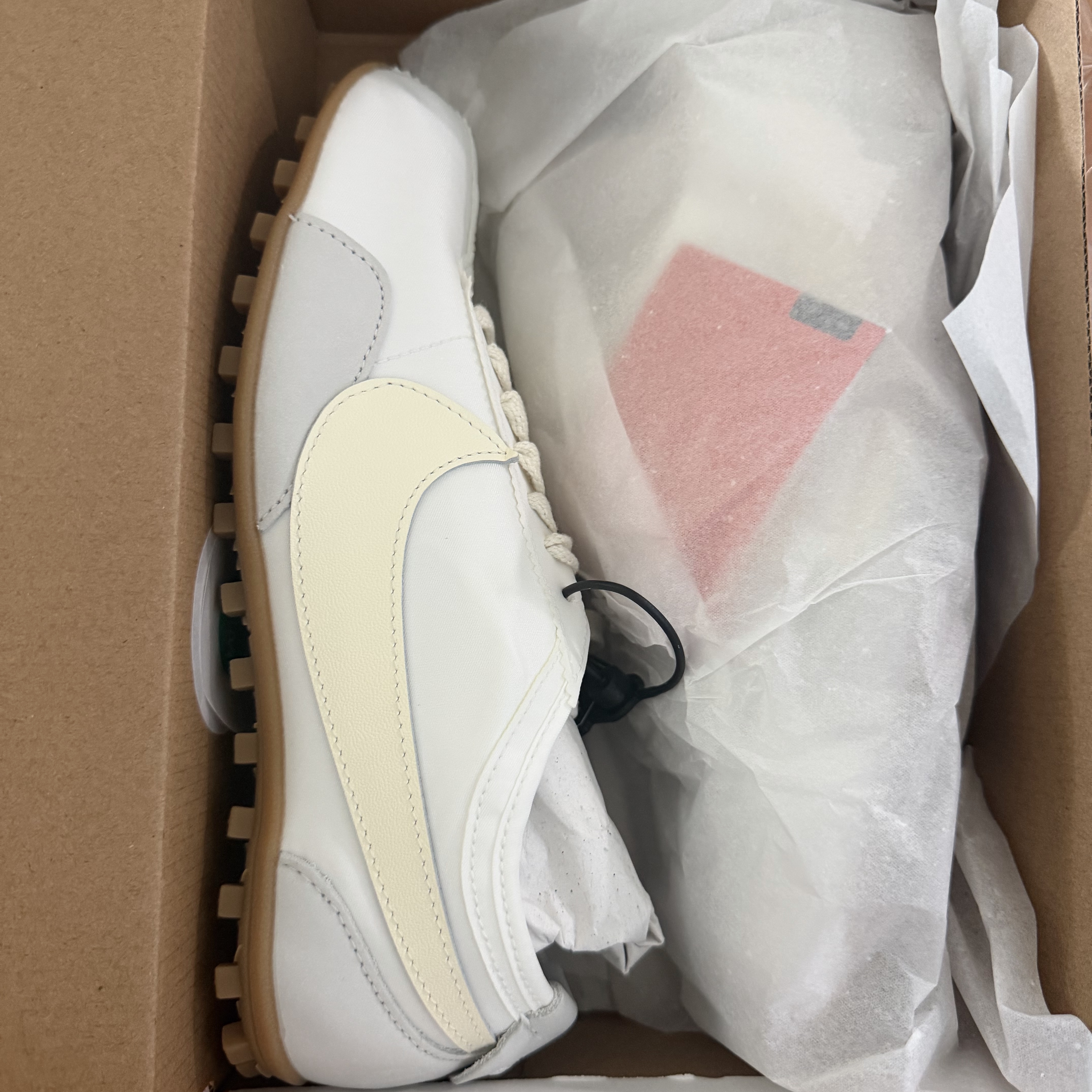 (W) Nike Moon Shoe OG Summit White Gum Light Brown 착용 스타일