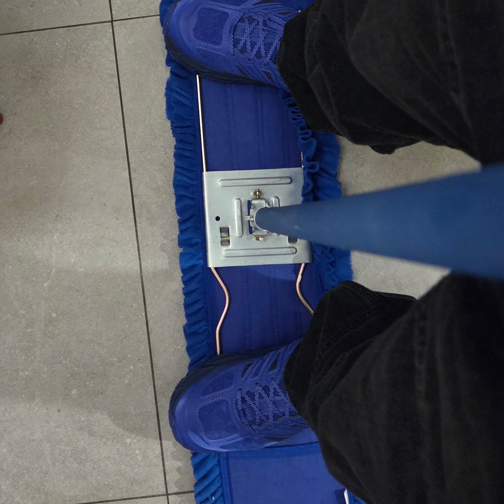 Hoka x Xlim Mafate Speed 2 TS Cobalt Blue 착용 스타일 - 2