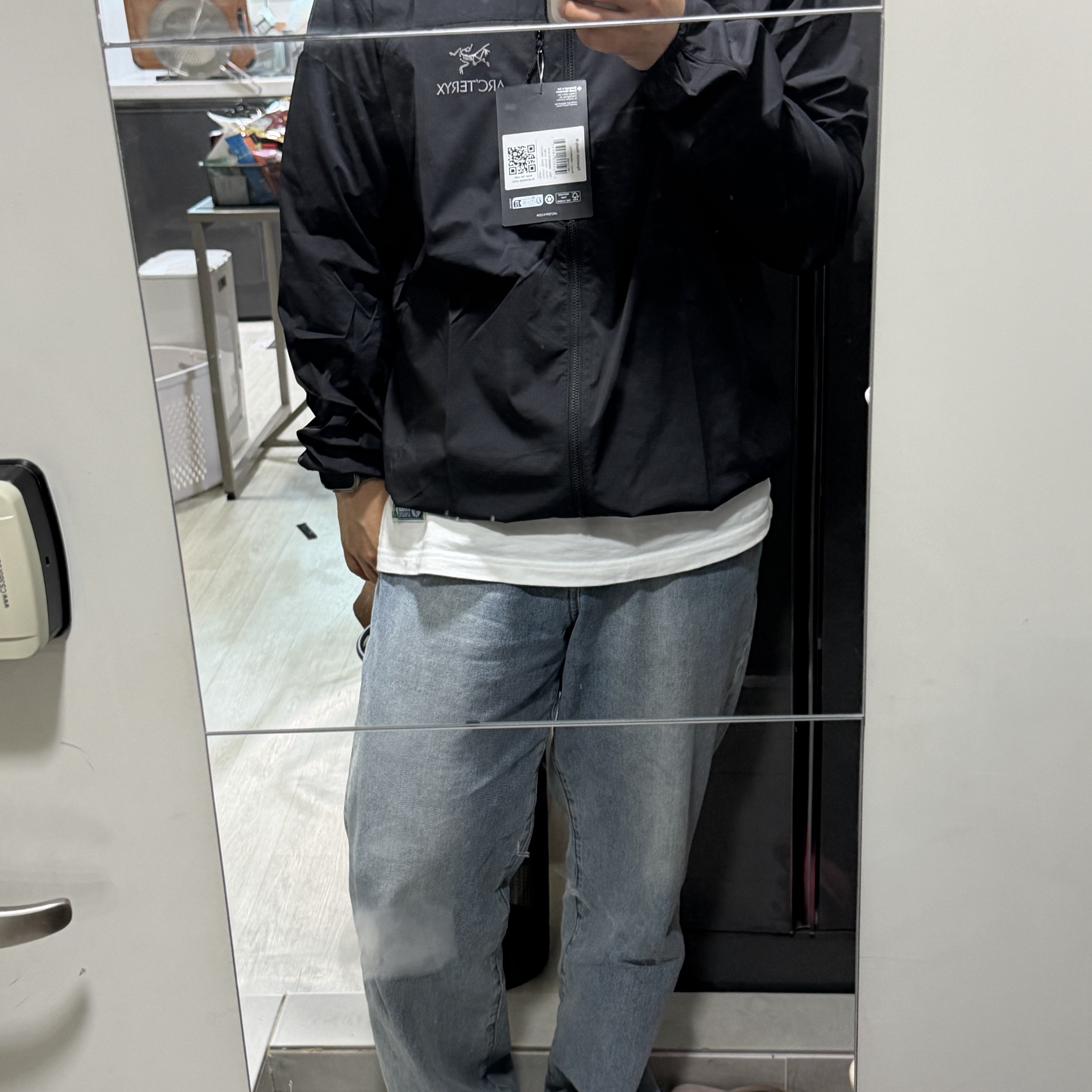 Arc'teryx Squamish Hoody Black 착용 스타일