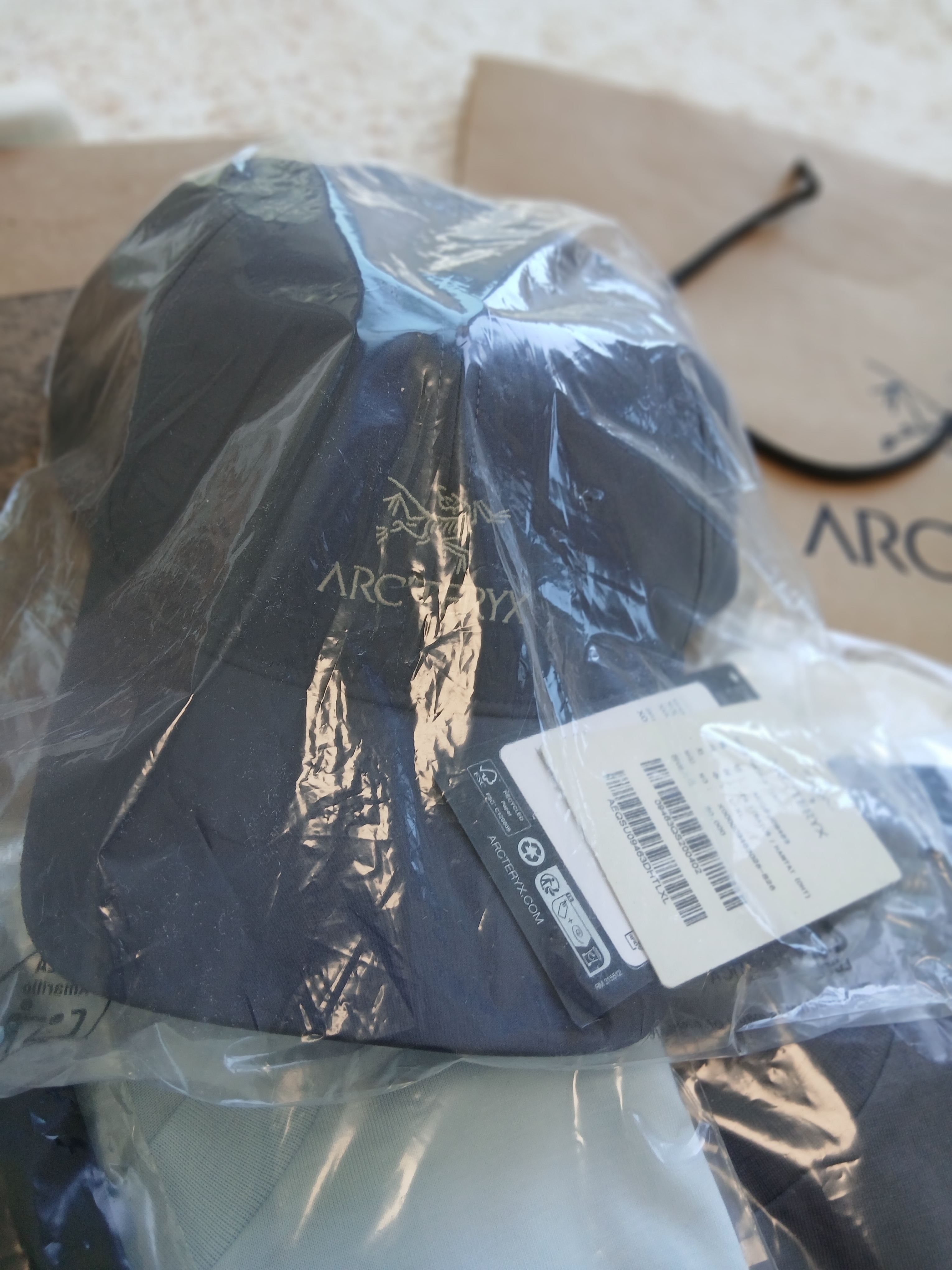 Arc'teryx Bird Word Cap Dk Stratus Habitat 착용 스타일 - 4