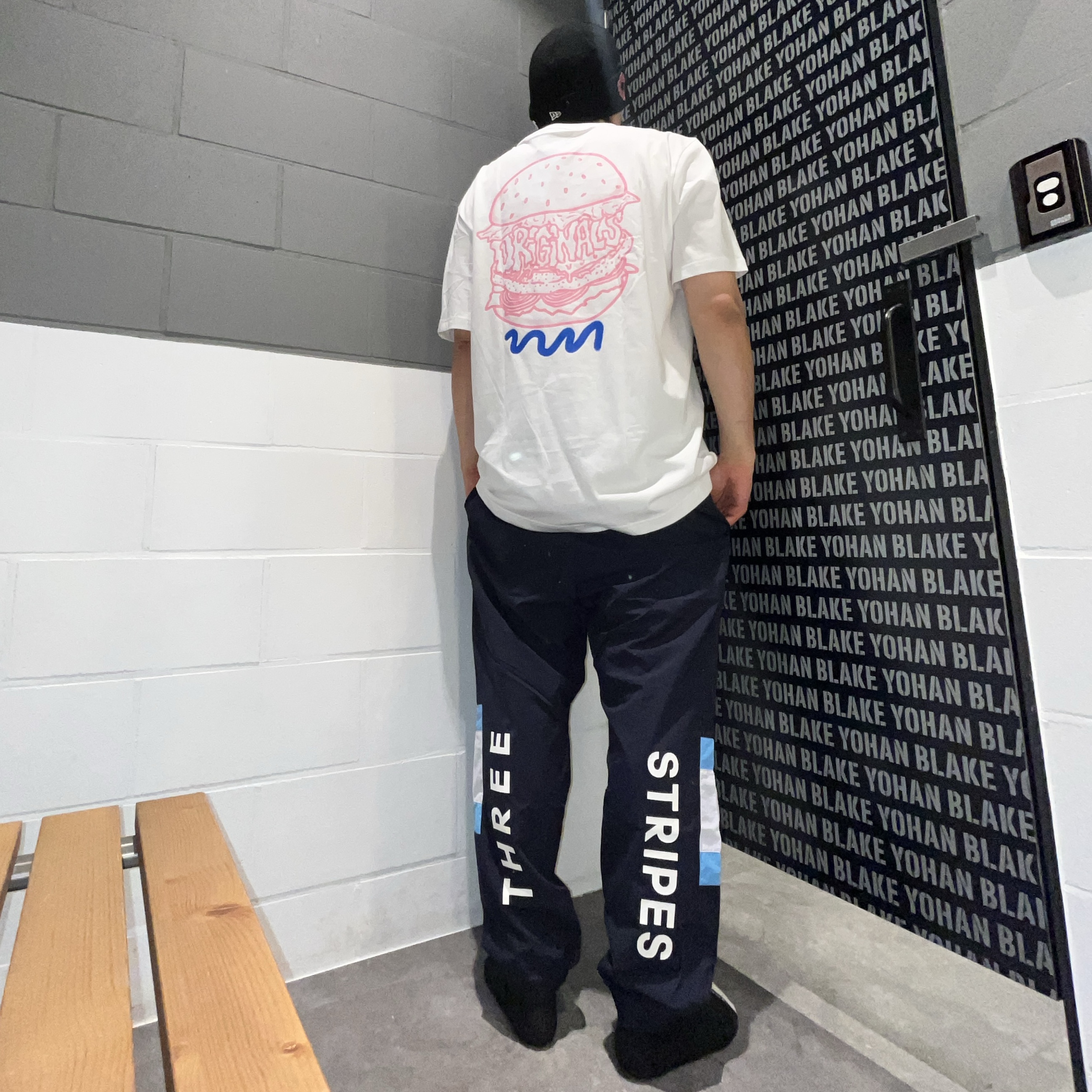 Adidas Originals T-Shirt White - KR Sizing 착용 스타일