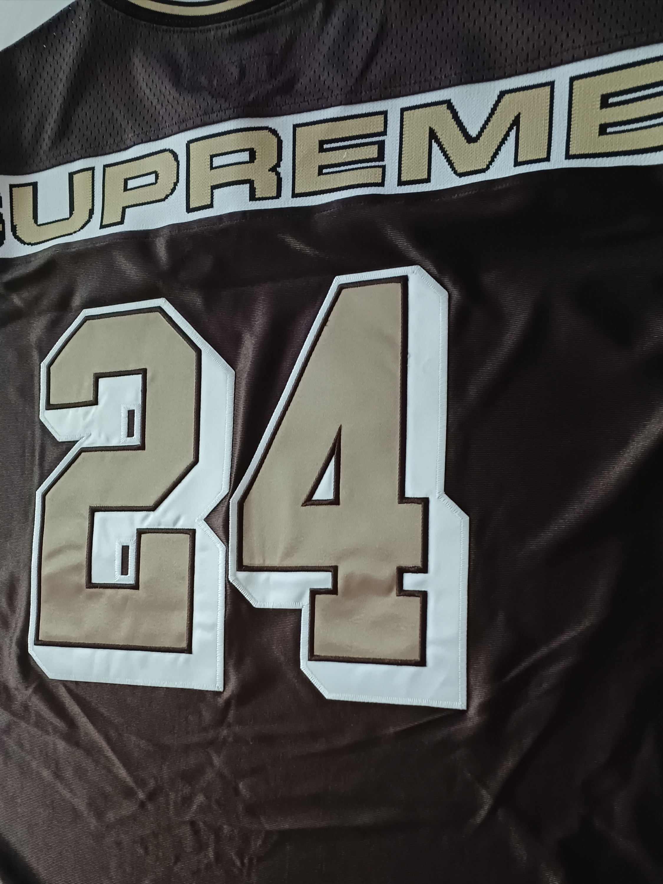 Supreme Jacquard Rib Football Jersey Brown - 24FW 착용 스타일