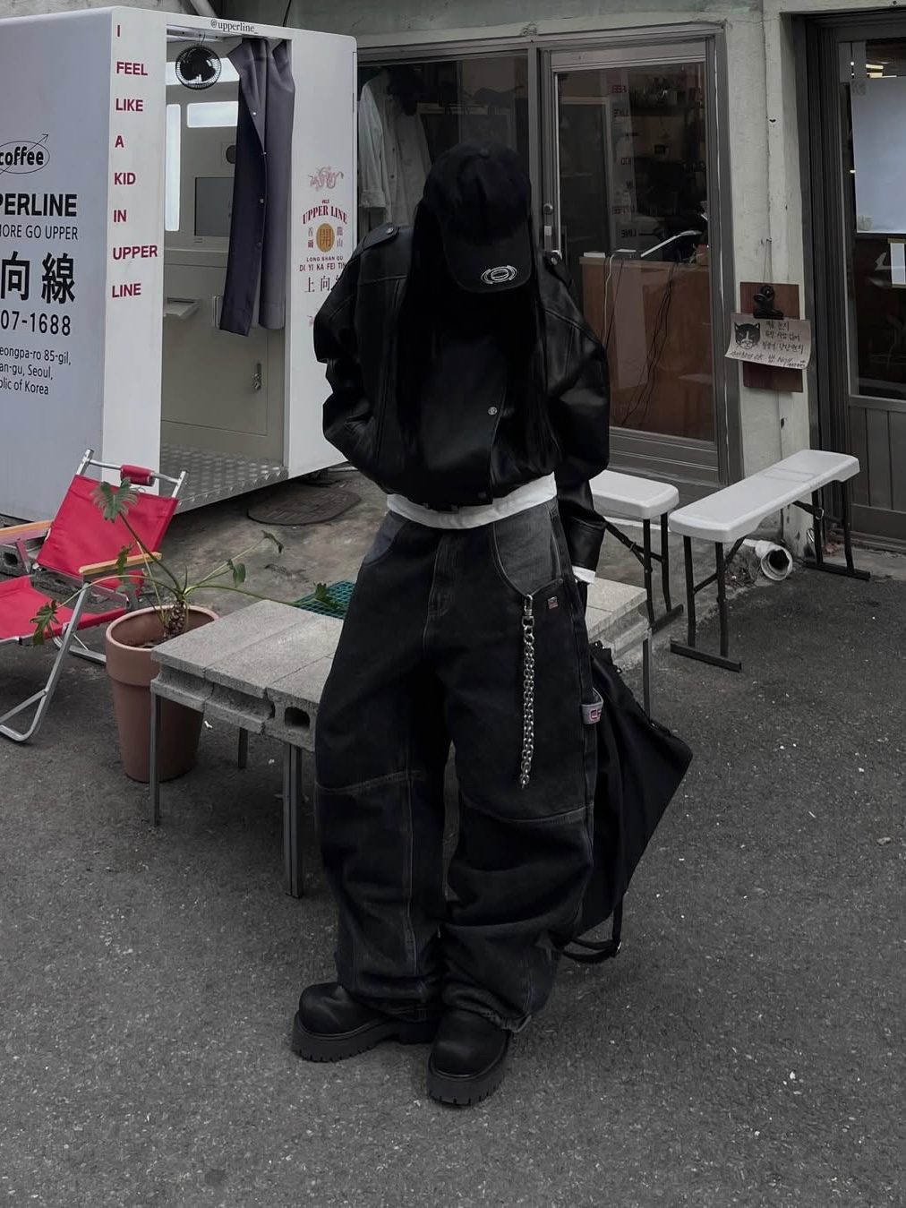 SPORT CHAMBER SC Star Carpenter Denim Pants BLACK 착용 스타일 - 3