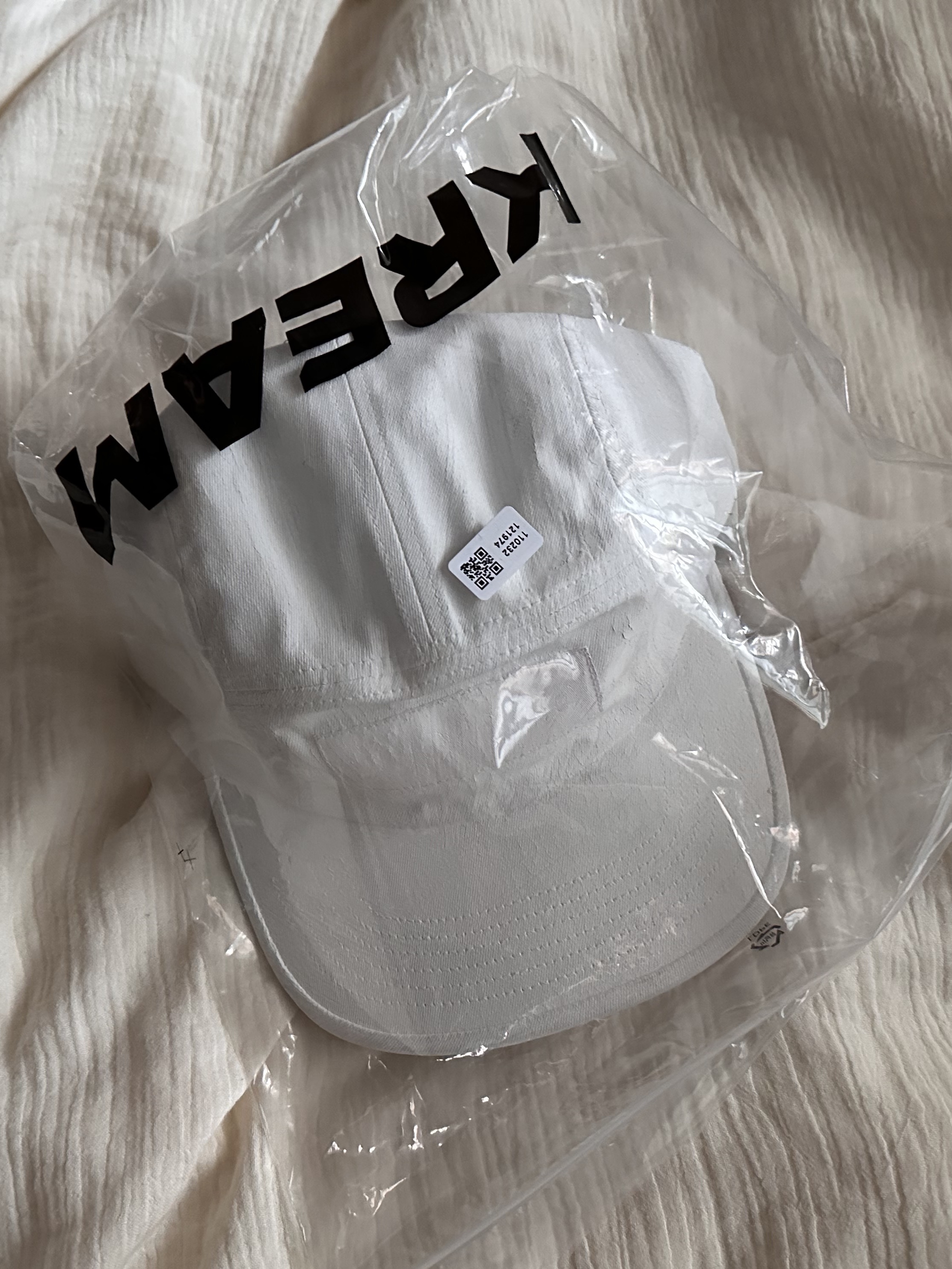 Supreme x MM6 Maison Margiela Painted Camp Cap White - 24SS 착용 스타일 - 1