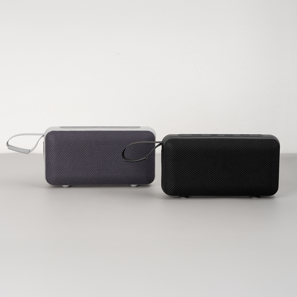로이체 핸즈프리 FM라디오 지원 캠핑 & 휴대용 LED 블루투스 스피커(Royche Portable LED Bluetooth Speaker with Hands-free & FM Radio Support) - 4