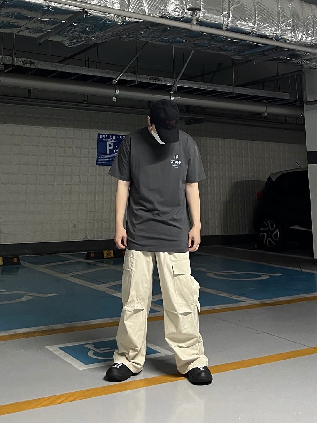 Oofos x Takahiromiyashita The Soloist The Soloist's Way Of Life Clog Black White, Undermycar Shinsegae Pop-Up T-Shirt Scandinavian - 22SS 착용 스타일
