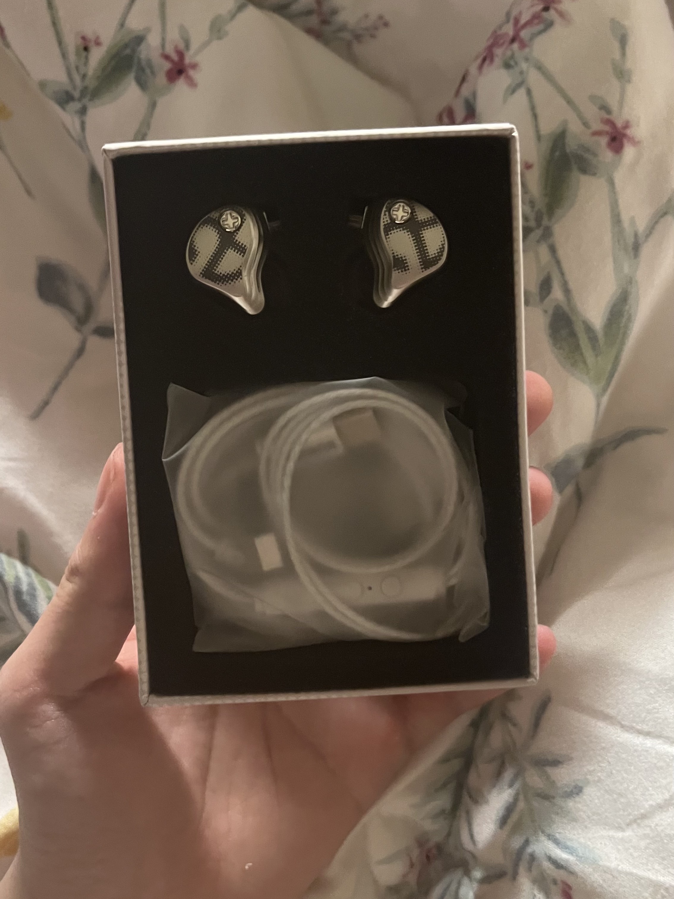 NOMANUAL In-Ear Headphones 착용 스타일 - 2
