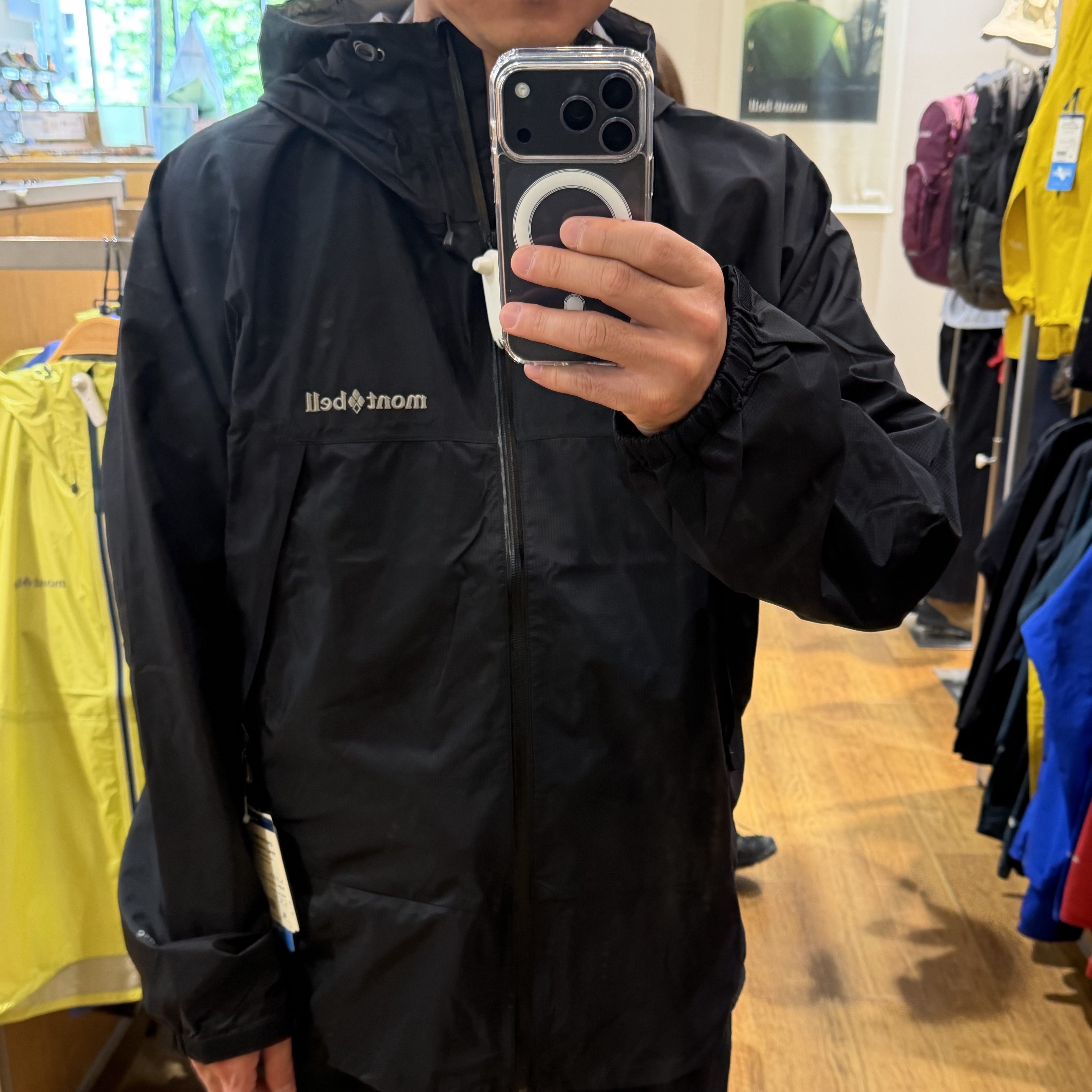 Montbell Thunder Pass Jacket Black 착용 스타일 - 1